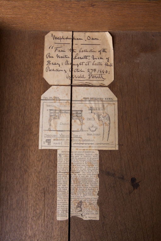 Inglese Scrivania in mogano intarsiato di Guglielmo IV attribuita a William Williams in vendita