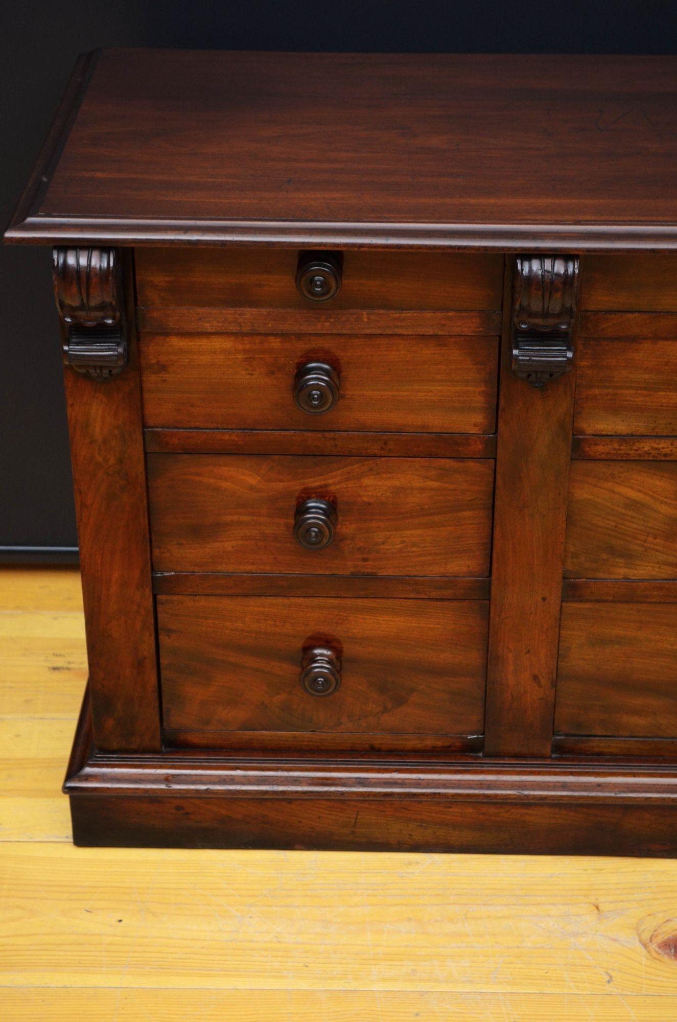 William IV Low Mahogany Chest of Drawers For Sale 7
