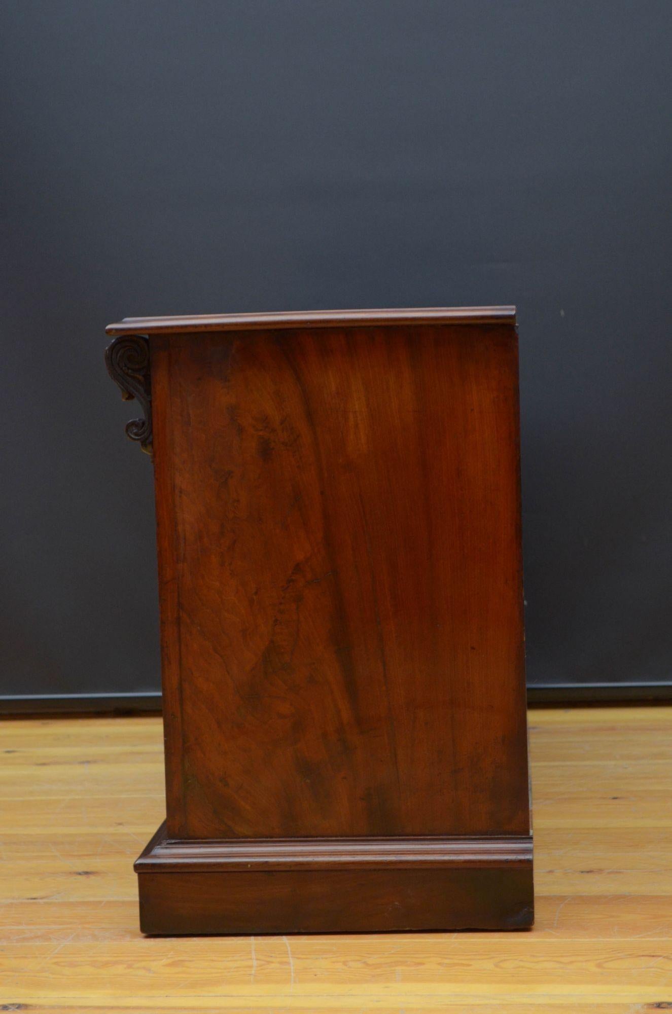 William IV Low Mahogany Chest of Drawers For Sale 13
