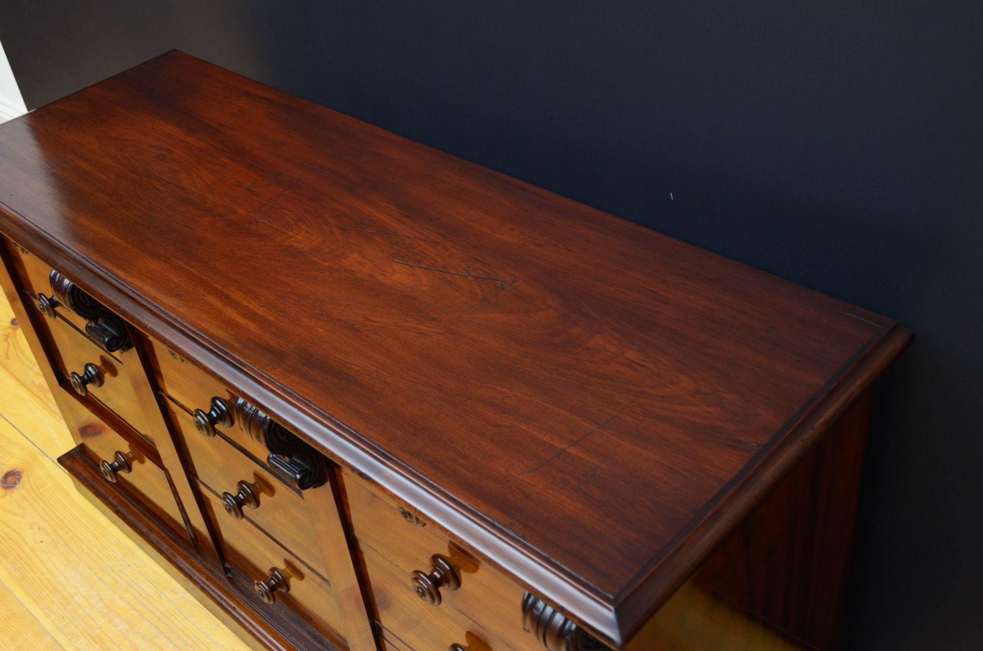William IV Low Mahogany Chest of Drawers For Sale 1