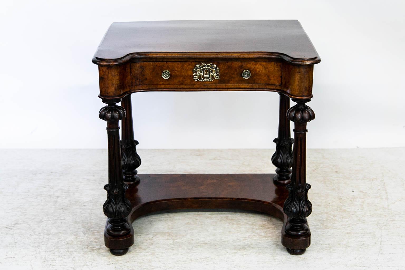 William IV Mahogany & Burled Walnut Side Table In Good Condition For Sale In Wilson, NC