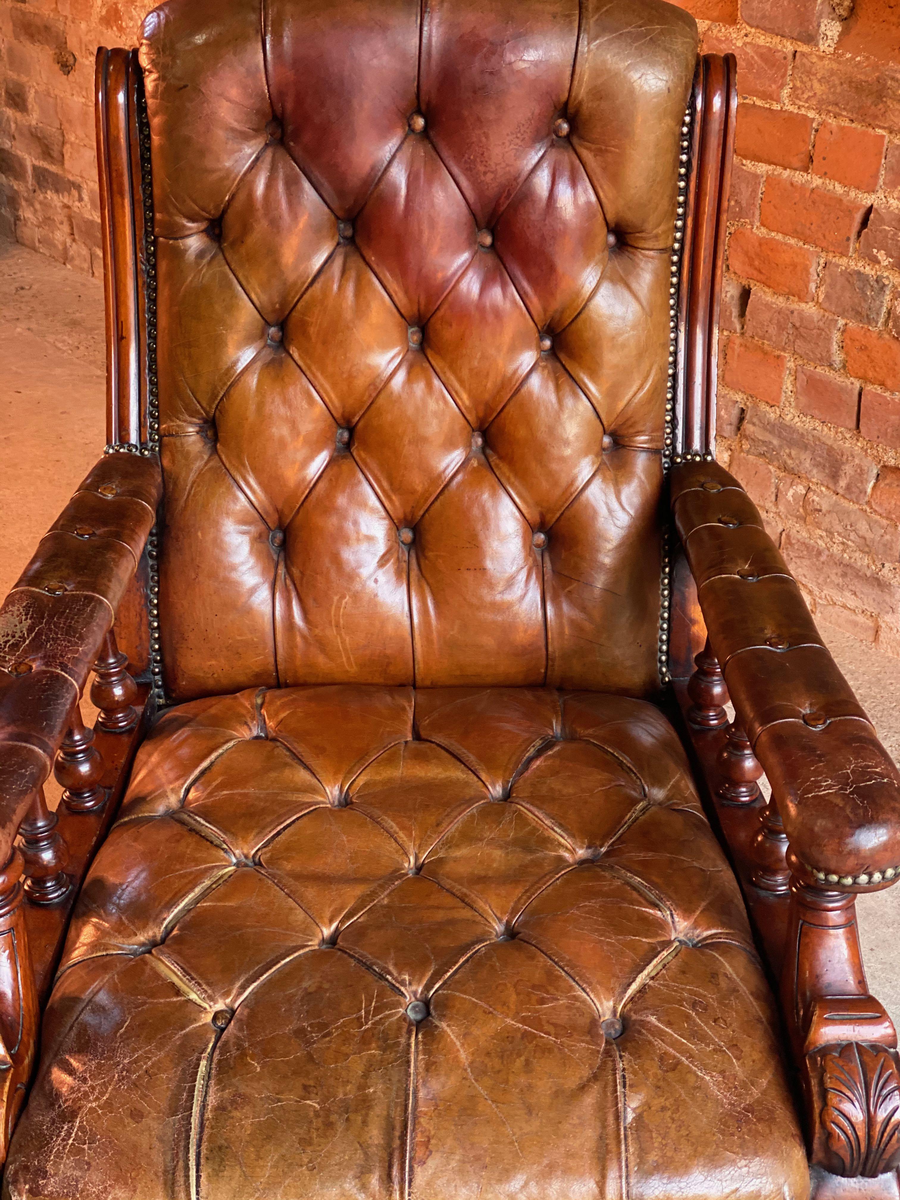 William iv Mahogany Buttoned Back Leather Library Chair 19th Century, circa 1835 2