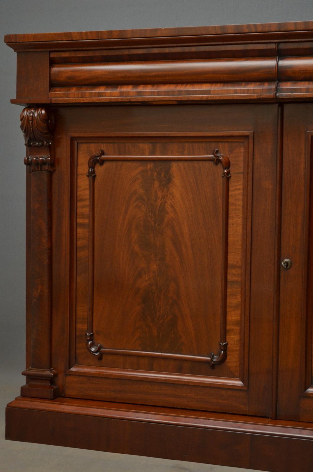 William IV Mahogany Chiffonier In Excellent Condition In Whaley Bridge, GB