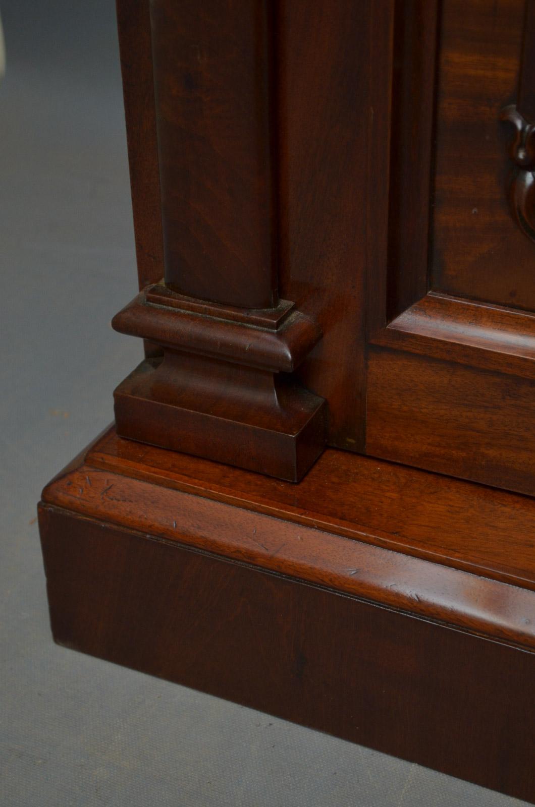 William IV Mahogany Chiffonier 2