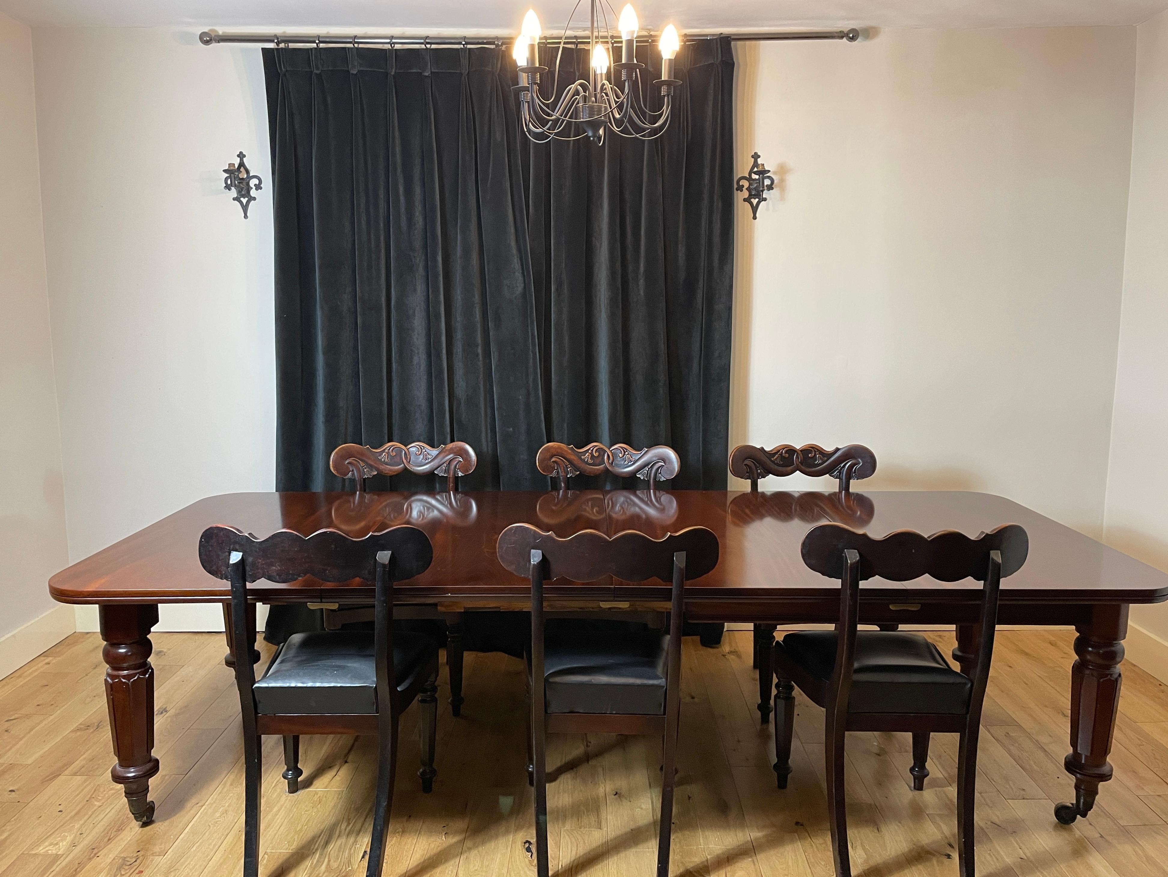An impressive William IV figured mahogany extending dining table dating to the 1830s .

This table comes with  provenance and is stamped with the makers details . 

The table was originally built & retailed by cabinet maker & upholsterer Thomas