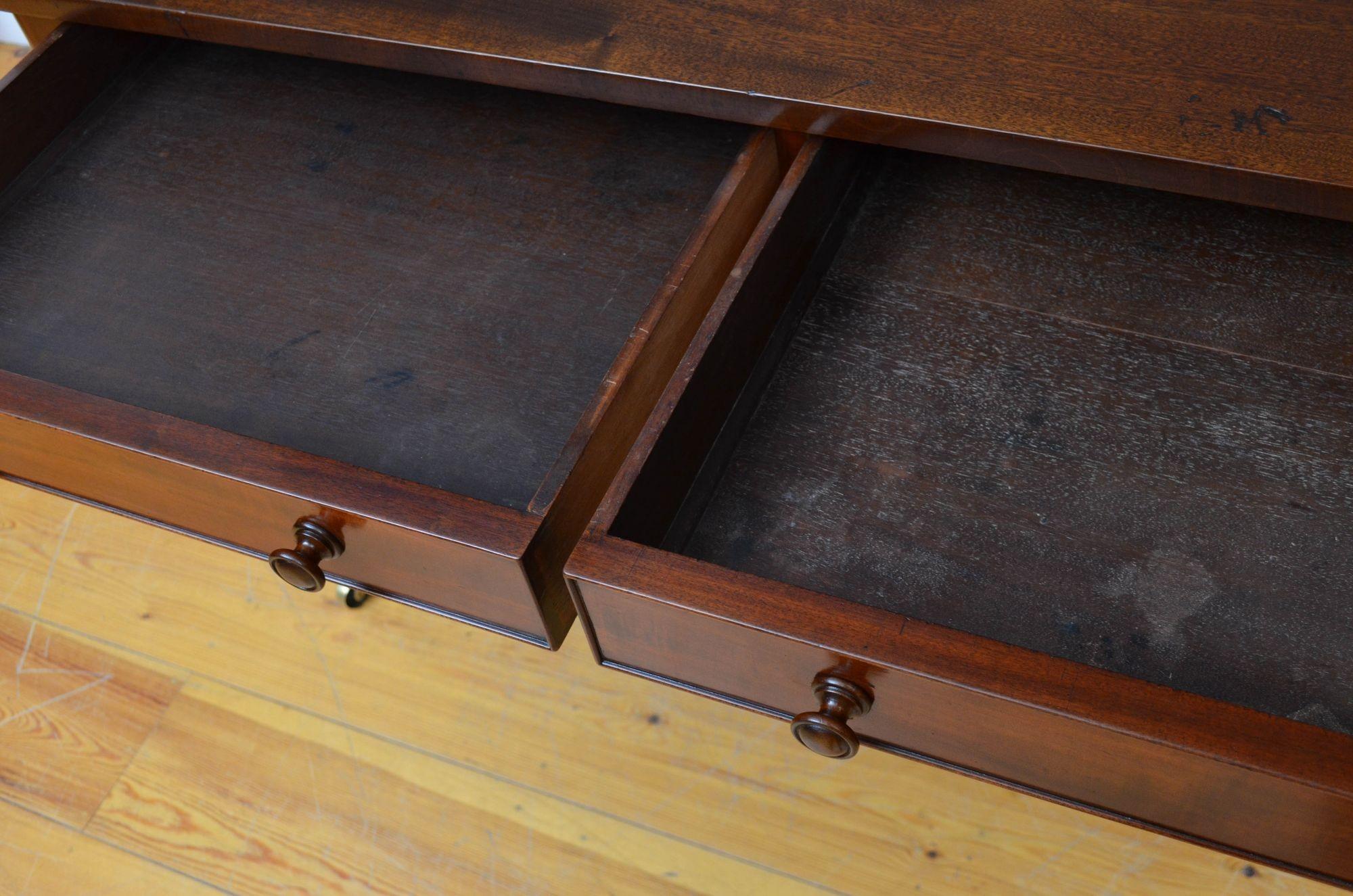 William IV Mahogany Dressing Table or Writing Table For Sale 3