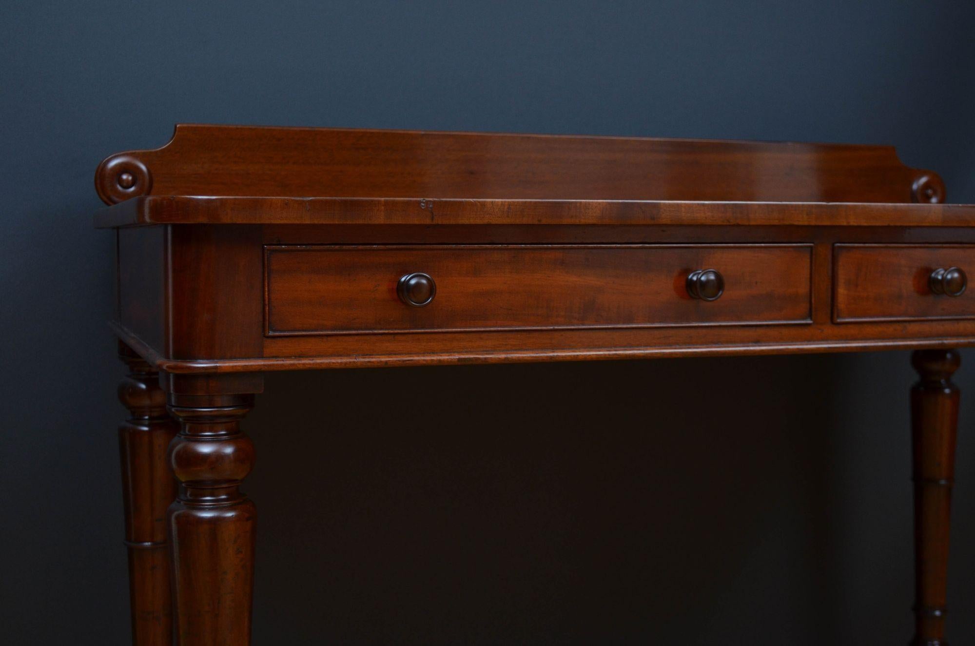 William IV Mahogany Dressing Table or Writing Table For Sale 4