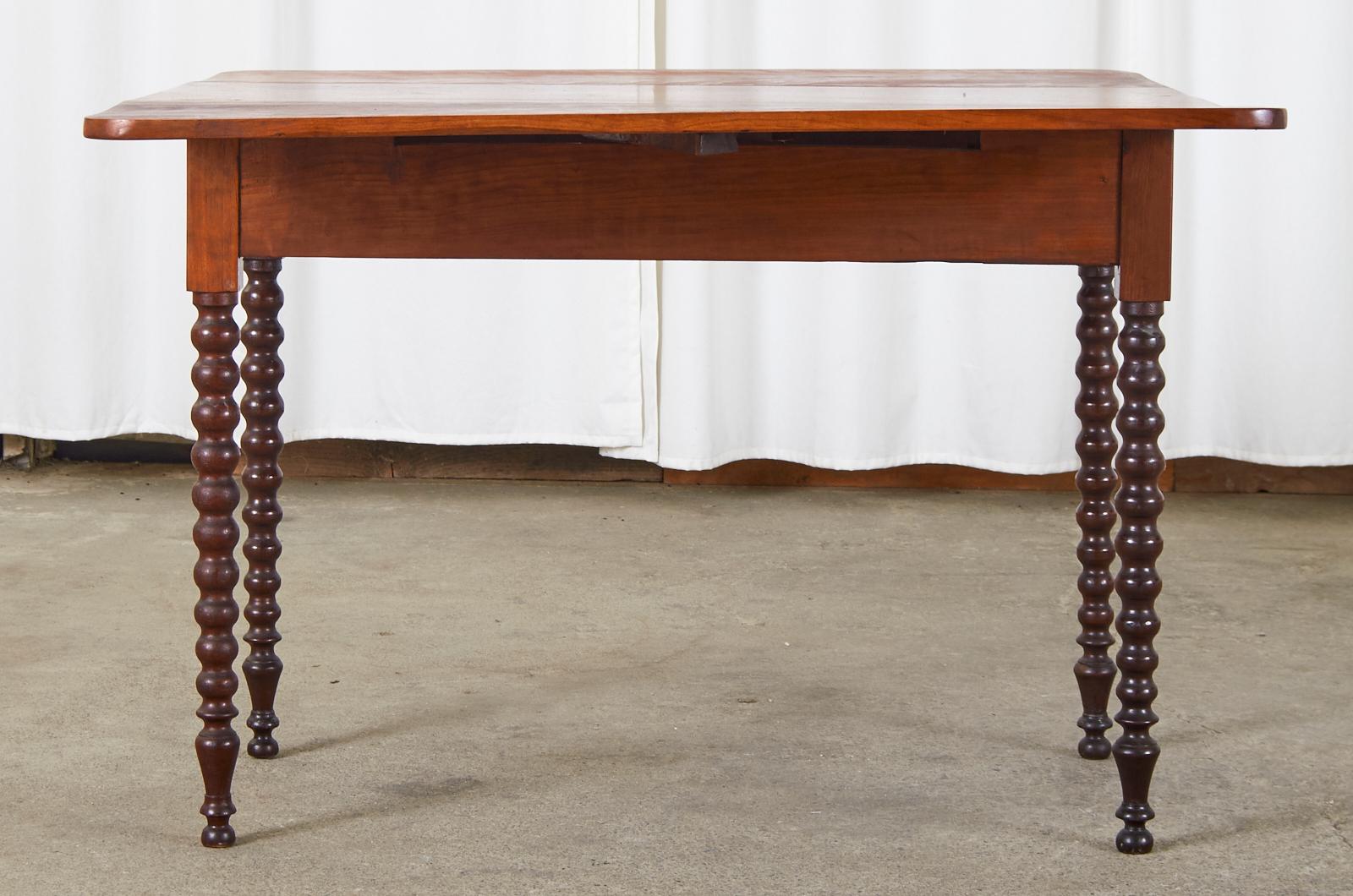 English William IV Mahogany Drop Leaf Dining Table or Pembroke Table