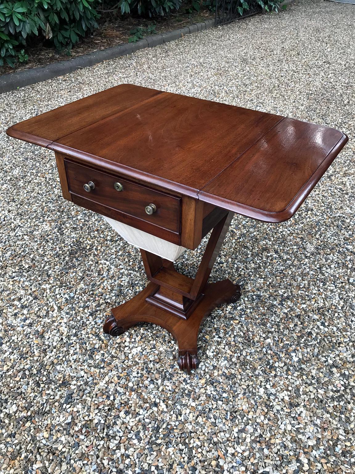 Hand-Crafted William IV Mahogany Drop-Leaf Work Table