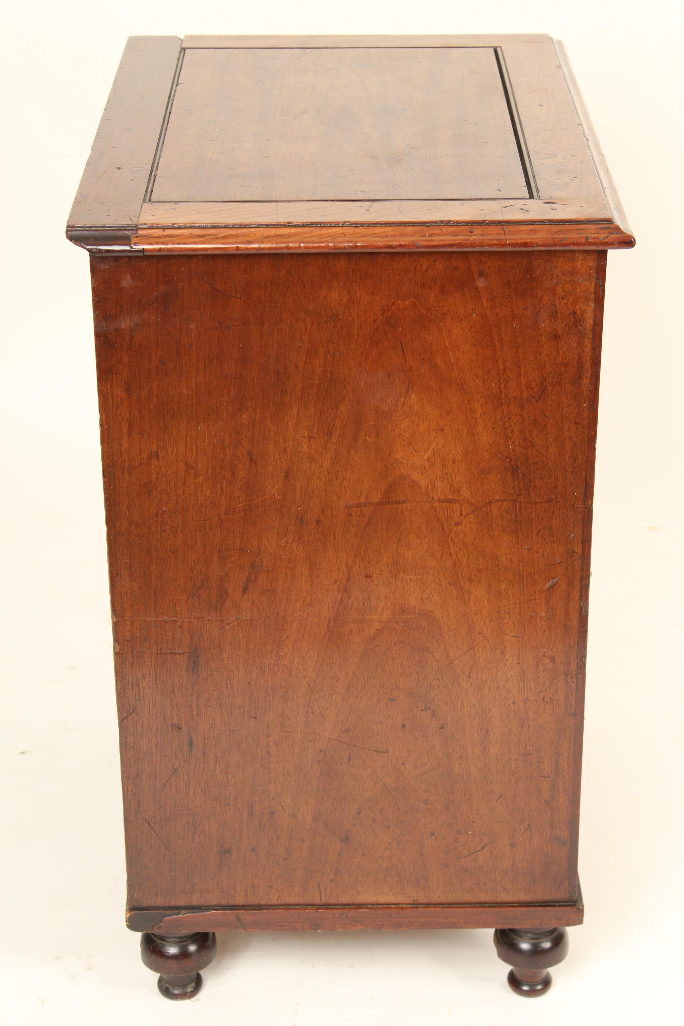 William IV Mahogany Occasional Cabinet In Good Condition In Laguna Beach, CA