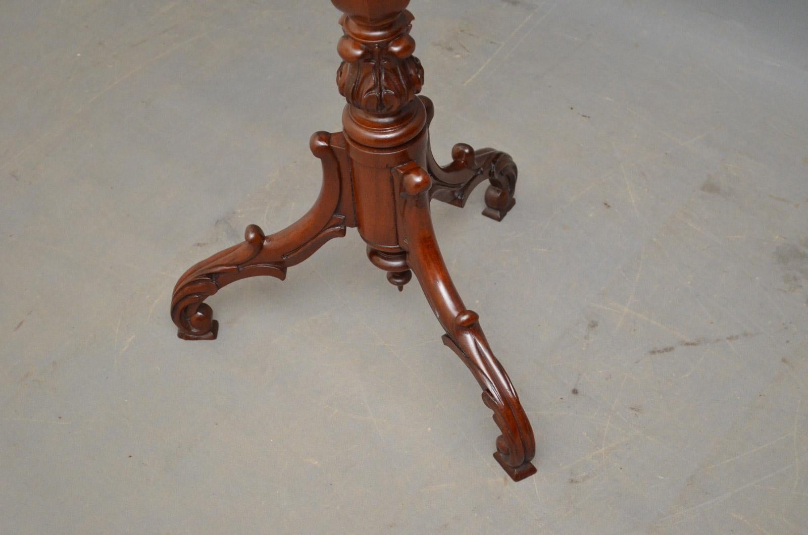 William IV Mahogany Occasional Table For Sale 2
