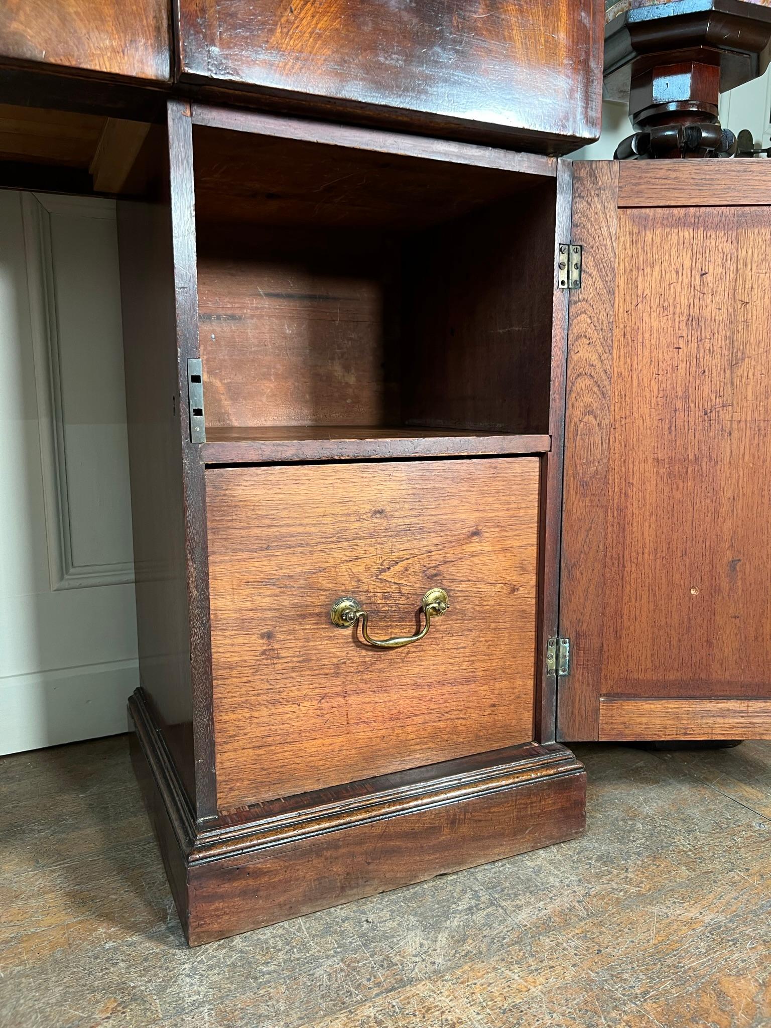 William IV Mahogany Sideboard For Sale 5