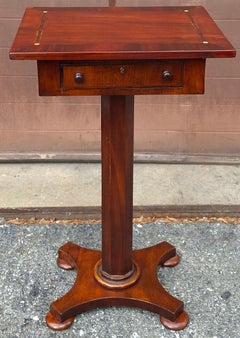 Mesa auxiliar de caoba de un cajón William IV, Circa 1830s