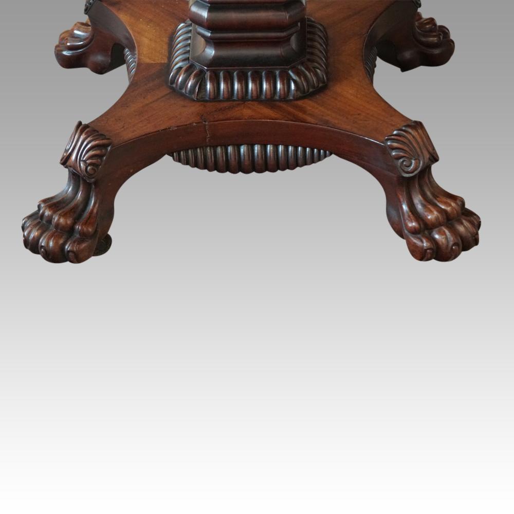 William IV mahogany tea table
This William IV mahogany tea table was made circa 1820.
The tea tabletop swivels and opens to reveal the highly figured mahogany dining surface. When the top is half turned it gives you access to the original baize