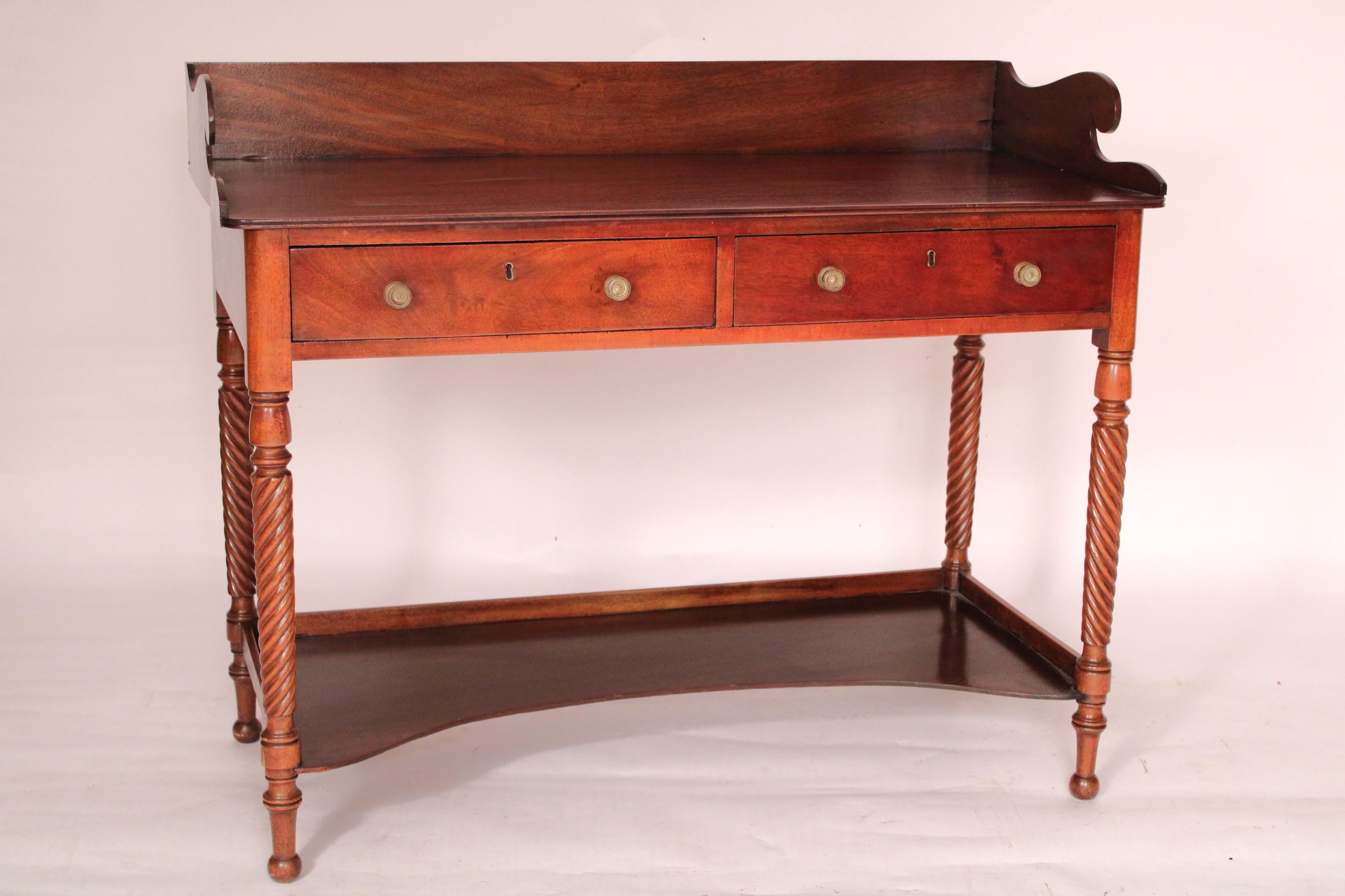 William IV Mahogany Wash Stand / Drinks table In Good Condition In Laguna Beach, CA
