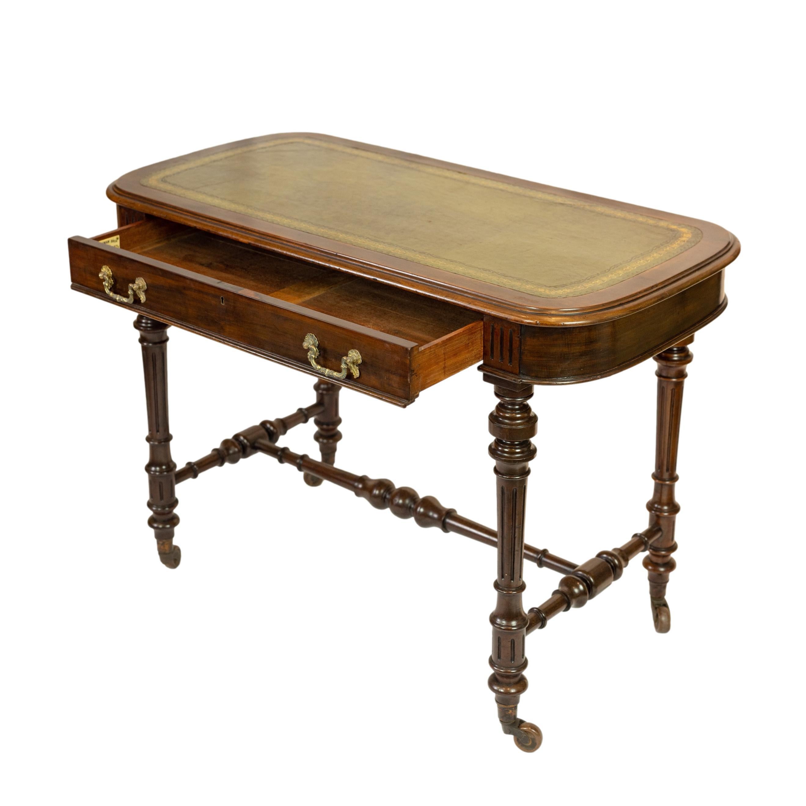 William IV Mahogany Writing Desk with Tooled Leather Top, English, ca. 1835 In Good Condition In Banner Elk, NC