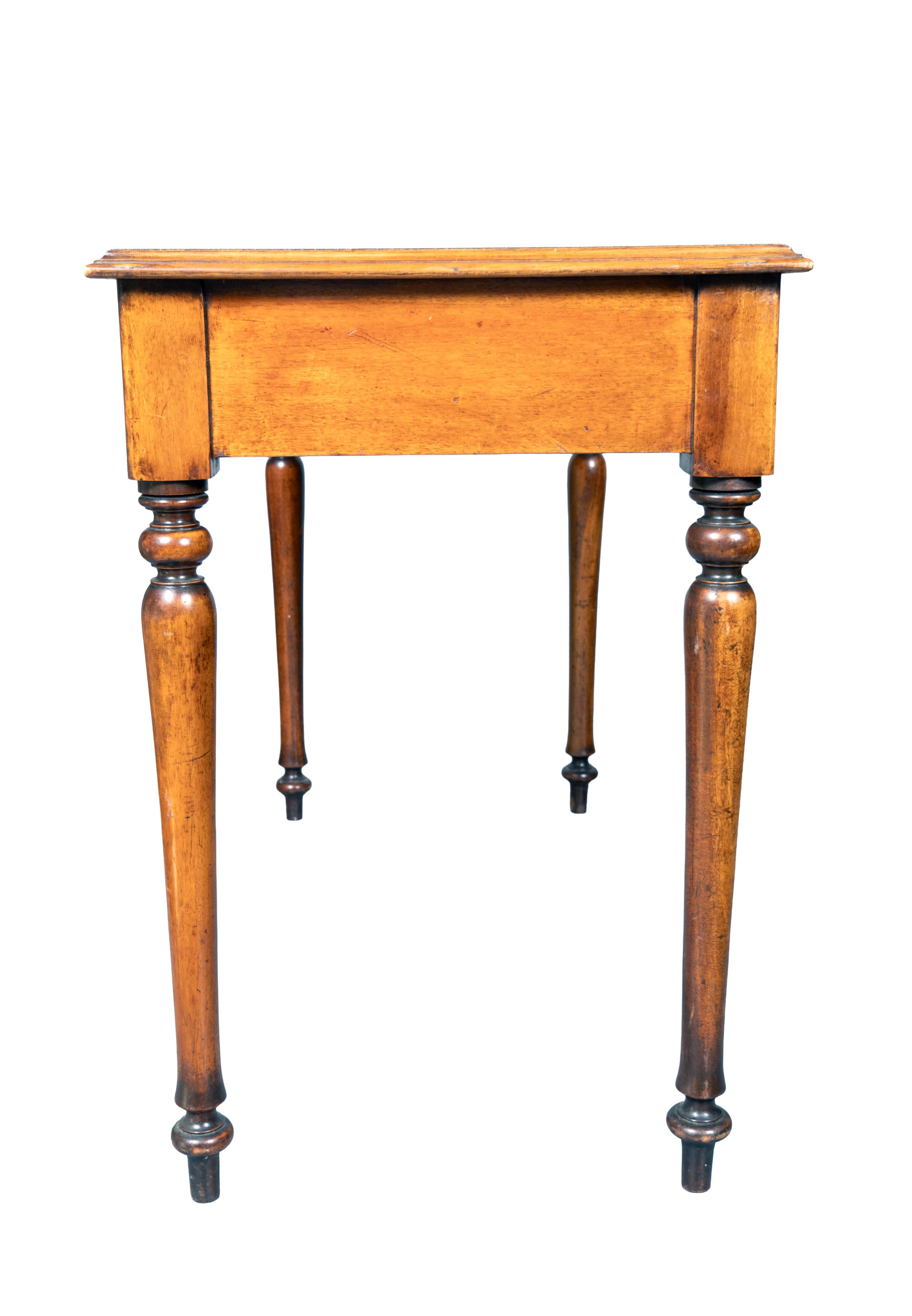 Début du XIXe siècle Table à écrire William IV en acajou en vente