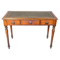 Scrivanie e tavoli da scrittura