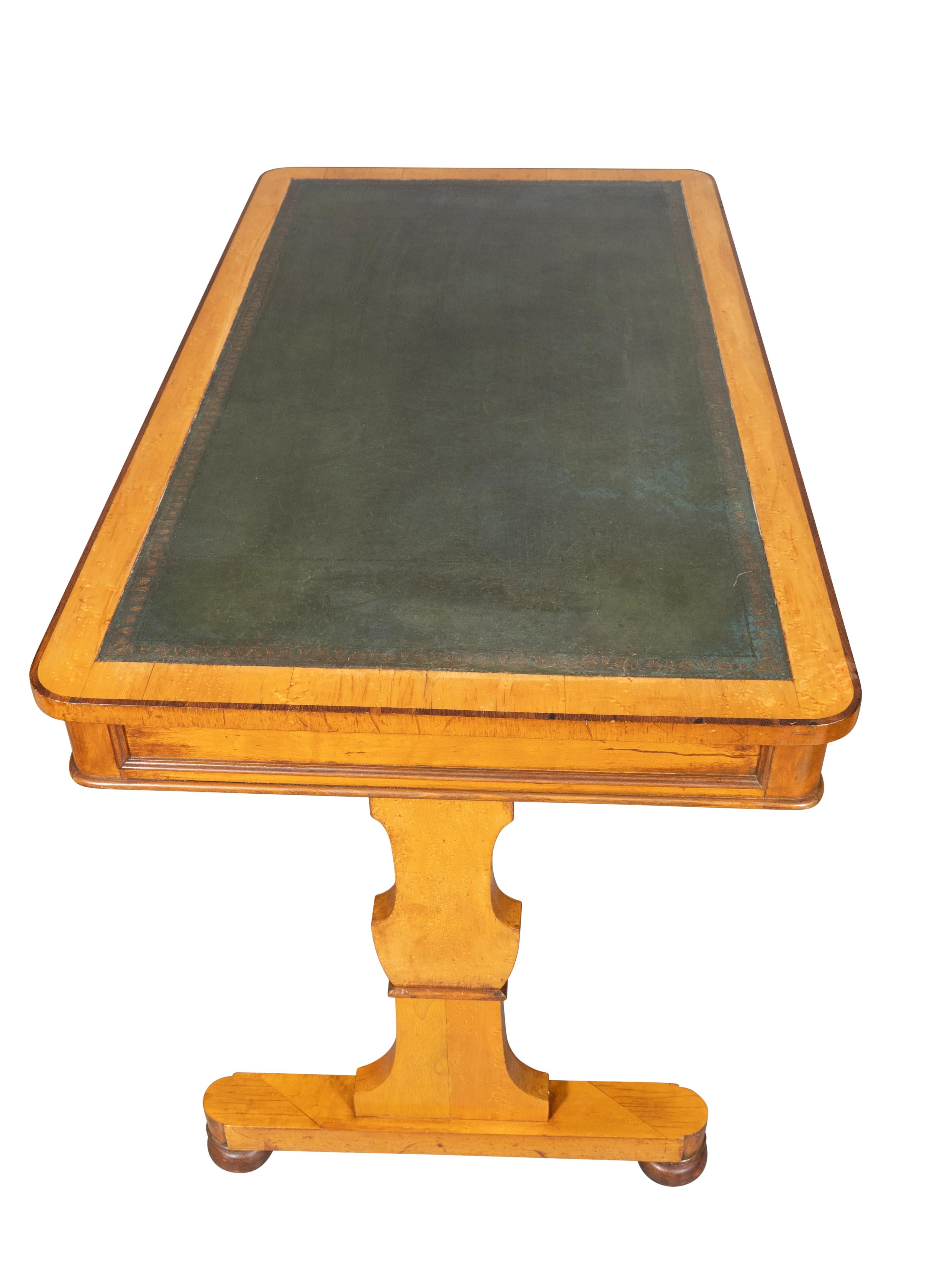 William IV Ahorn-Schreibtisch im Angebot 3