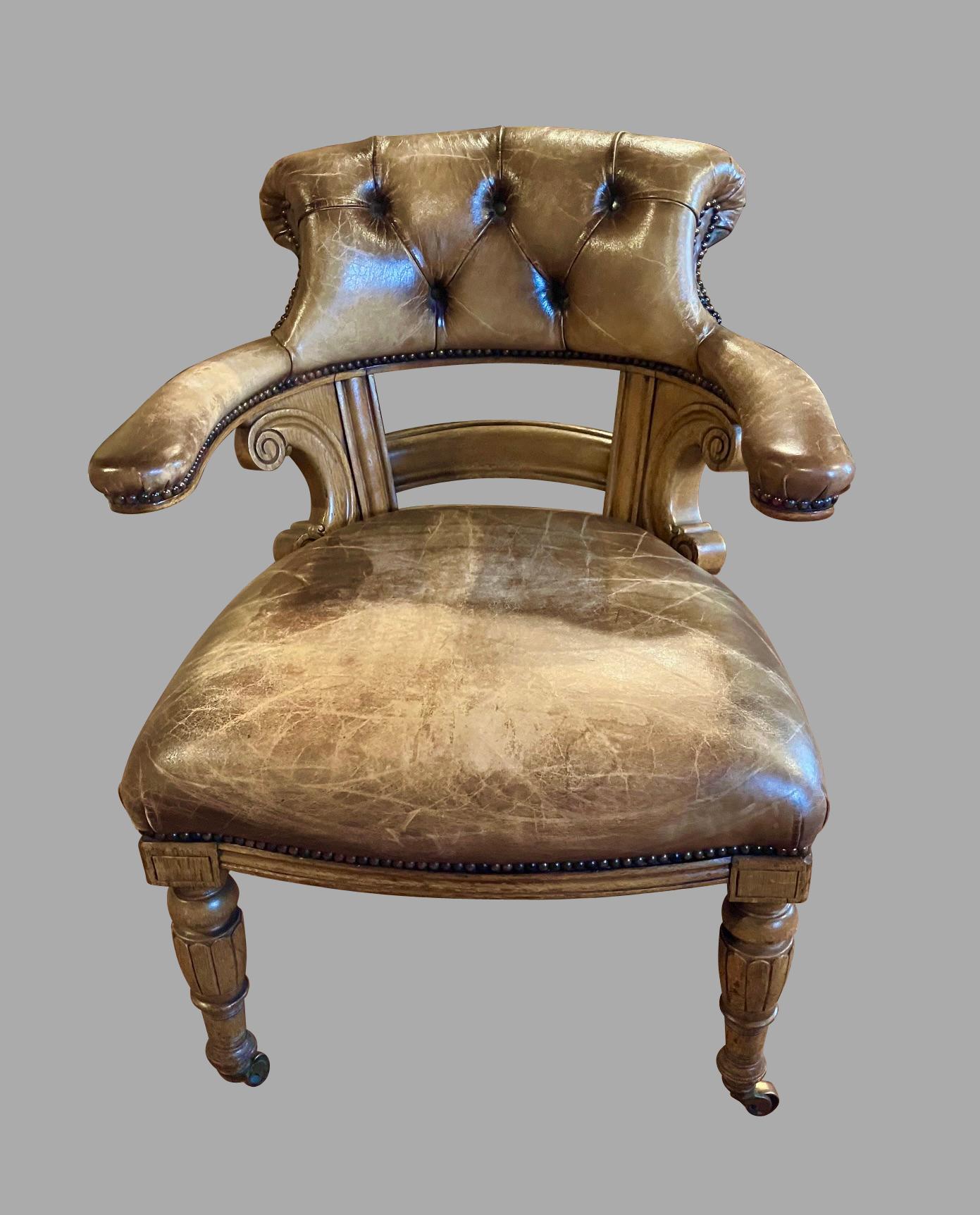 William IV Eiche Leder gepolstert Schreibtisch oder Club Stuhl auf Rollen (William IV.) im Angebot