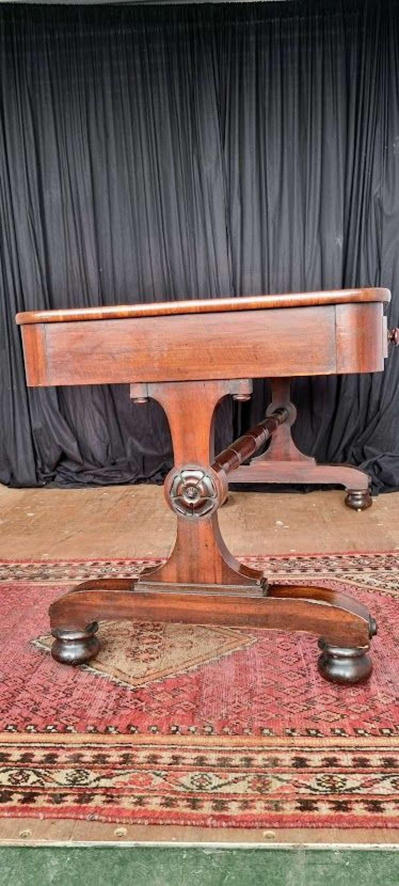 William IV Padouk wood library table In Good Condition For Sale In Walton-On-Thames, GB