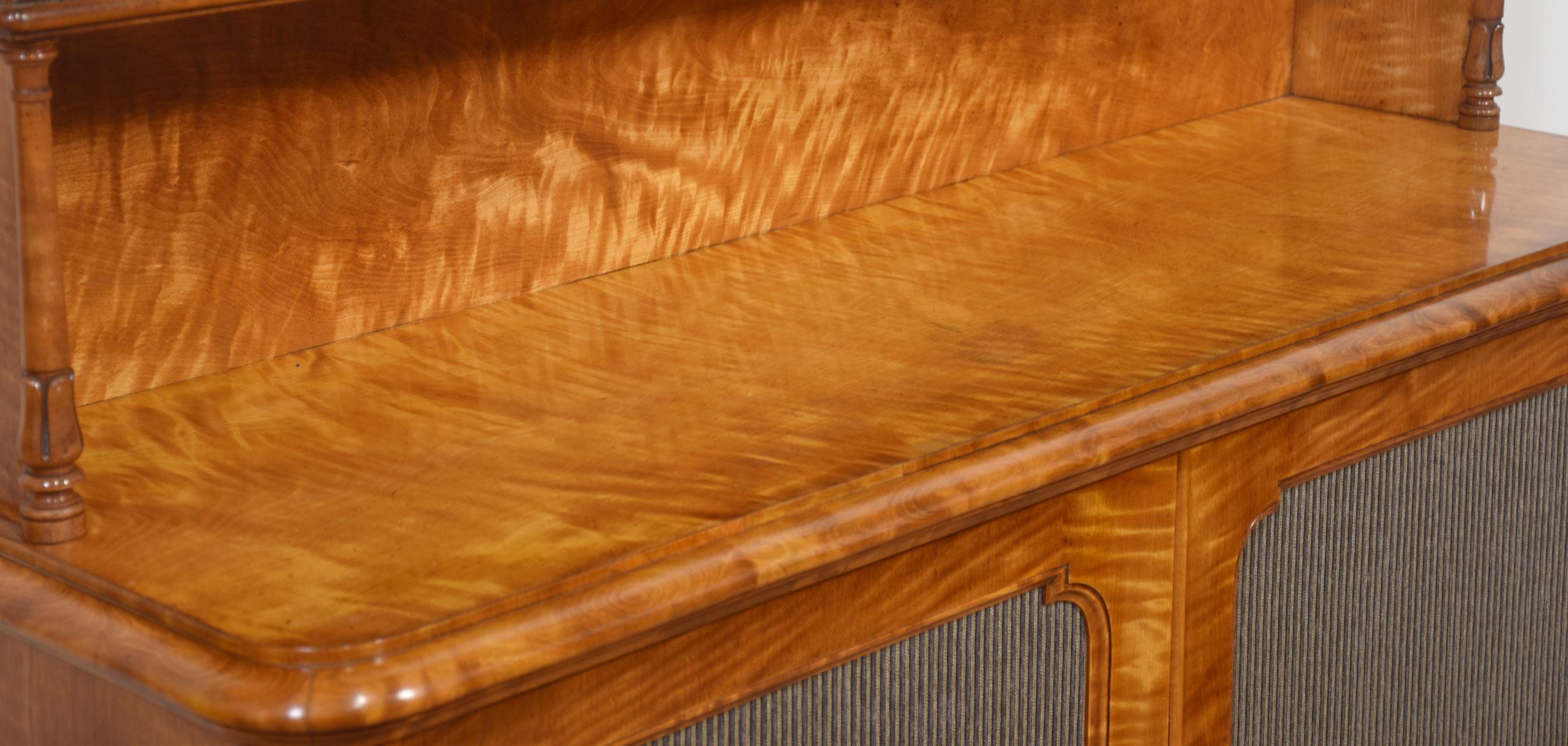 Chiffoniere d'epoca di William Williams in vendita 2