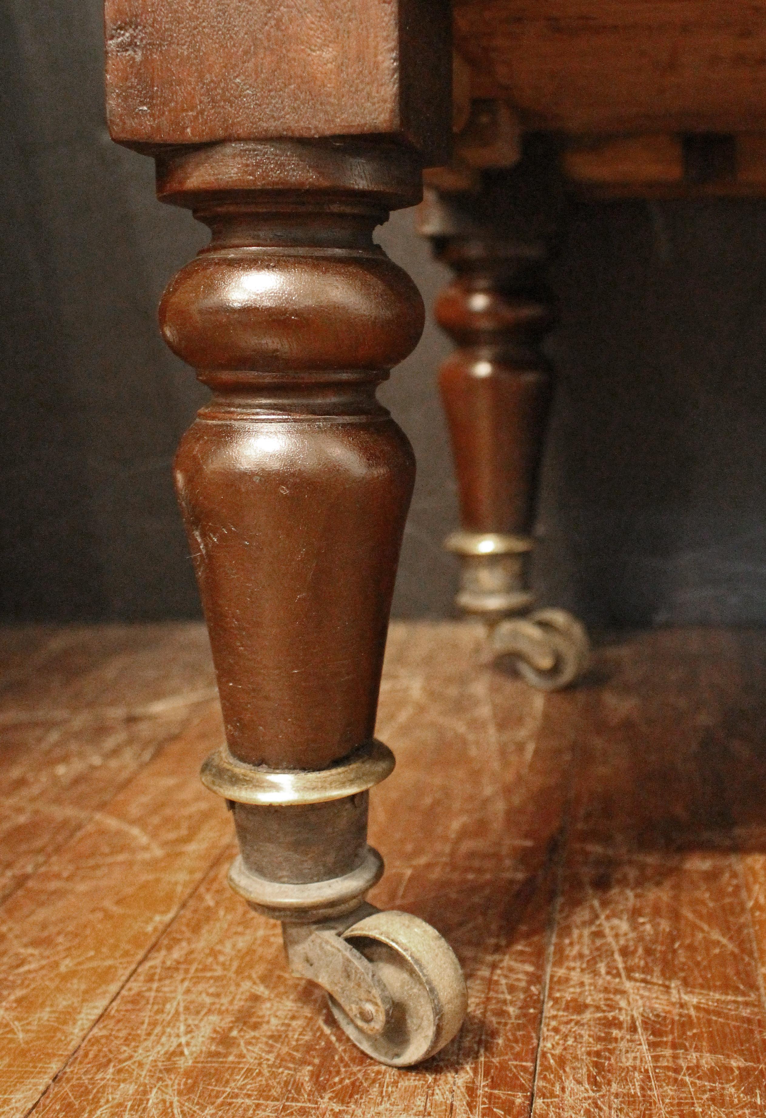 Turned William IV Period Mahogany Butler's Trolley Etagere or Dumbwaiter