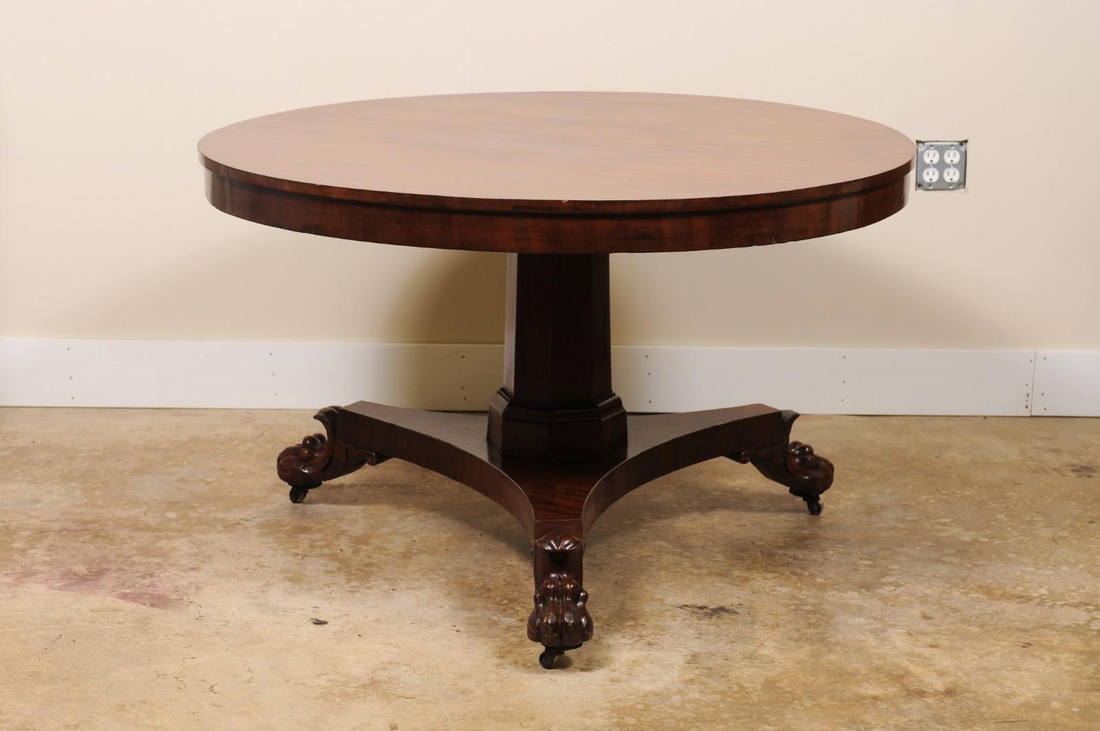 William IV period Mahogany Round Tilt-Top Dining Table Carved Claw Feet For Sale 4
