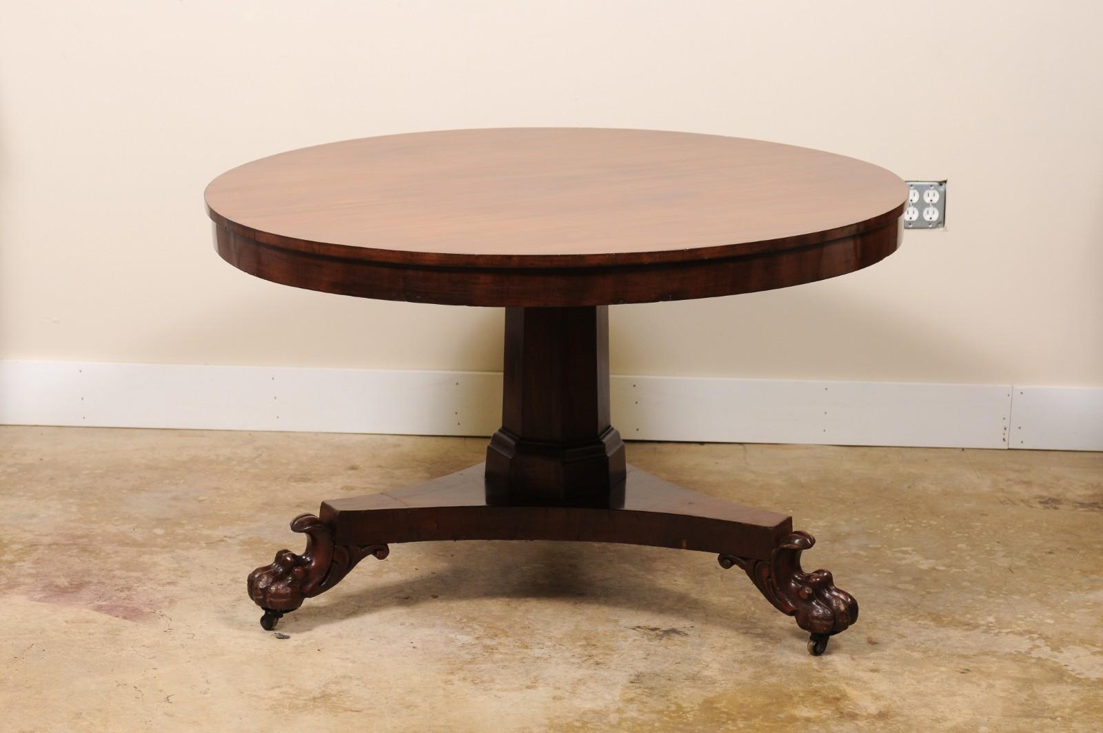William IV period Mahogany Round Tilt-Top Dining Table Carved Claw Feet For Sale 5