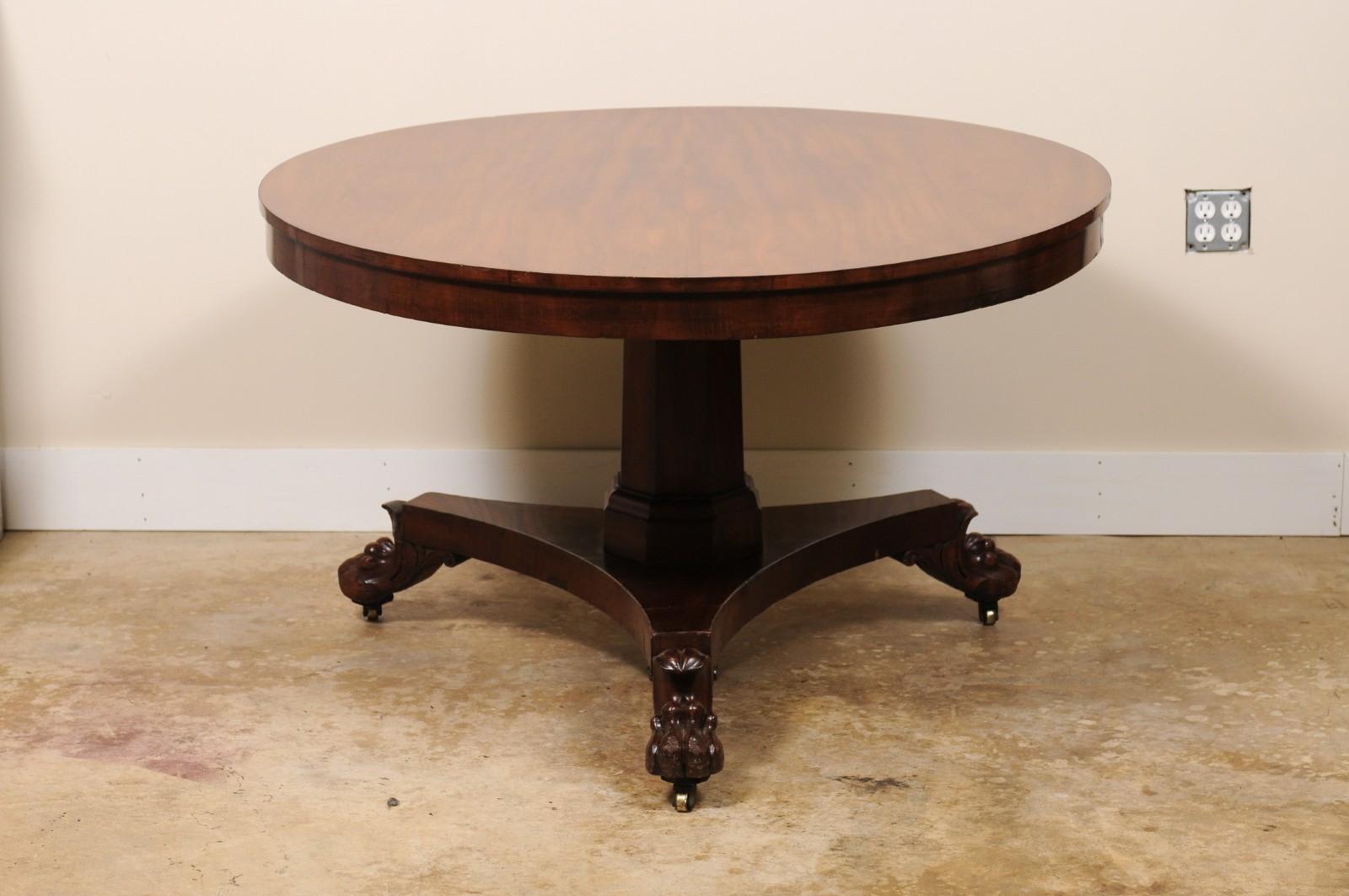 William IV period Mahogany Round Tilt-Top Dining Table Carved Claw Feet For Sale 9