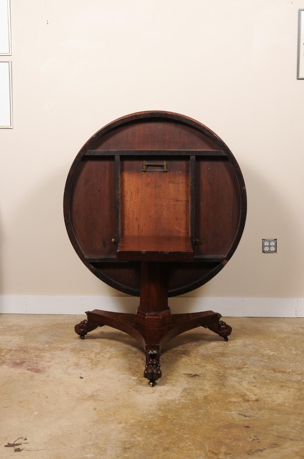 English William IV period Mahogany Round Tilt-Top Dining Table Carved Claw Feet For Sale
