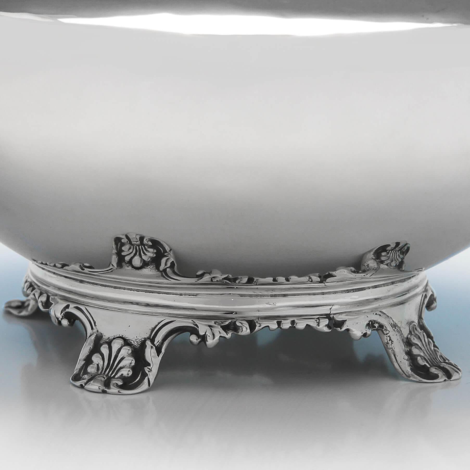 Guglielmo IV Teiera Batchelor in argento Sterling dell'epoca di William IV - Londra 1835 in vendita