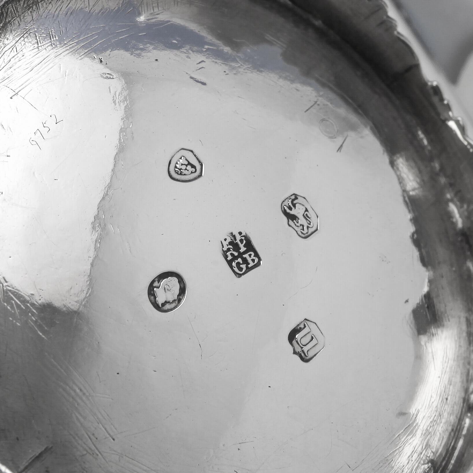 Inglese Teiera Batchelor in argento Sterling dell'epoca di William IV - Londra 1835 in vendita