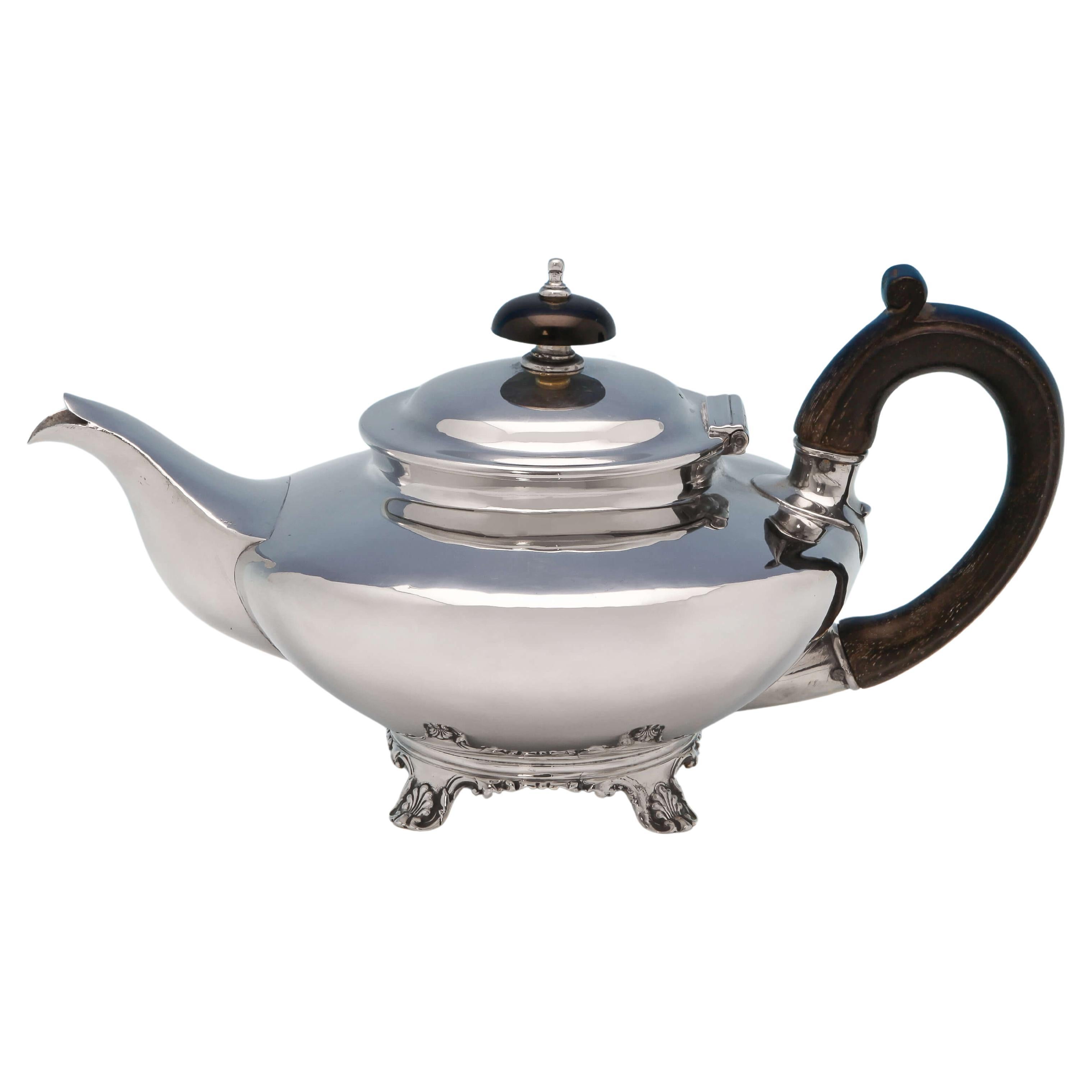 William IV period Sterling Silver Batchelor Teapot - London 1835 For Sale