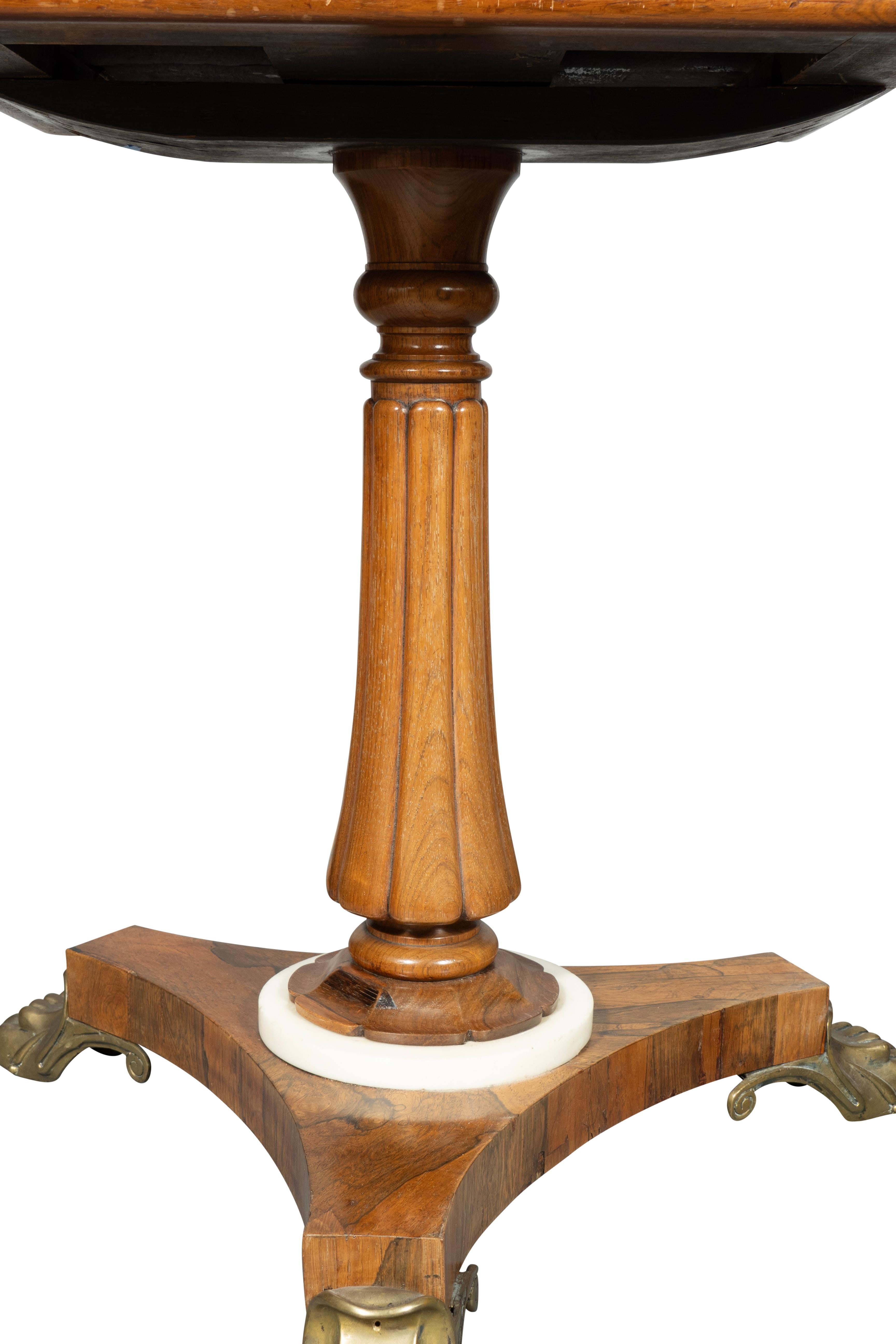 Mesa de juegos William IV de palisandro y mármol Mediados del siglo XIX en venta