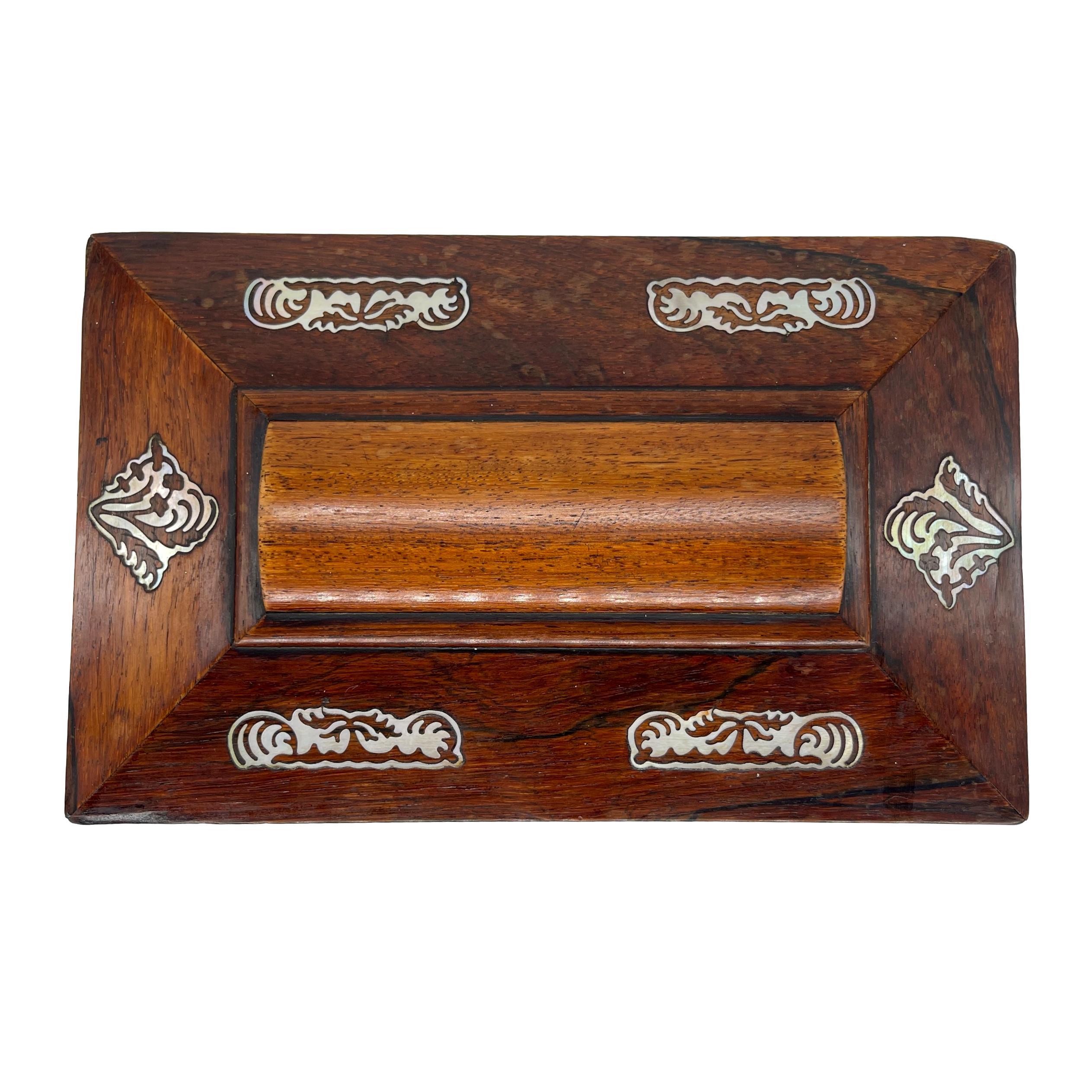 William IV Rosewood and Mother-of-Pearl Inlaid Tea Caddy, English, ca. 1835 For Sale 8