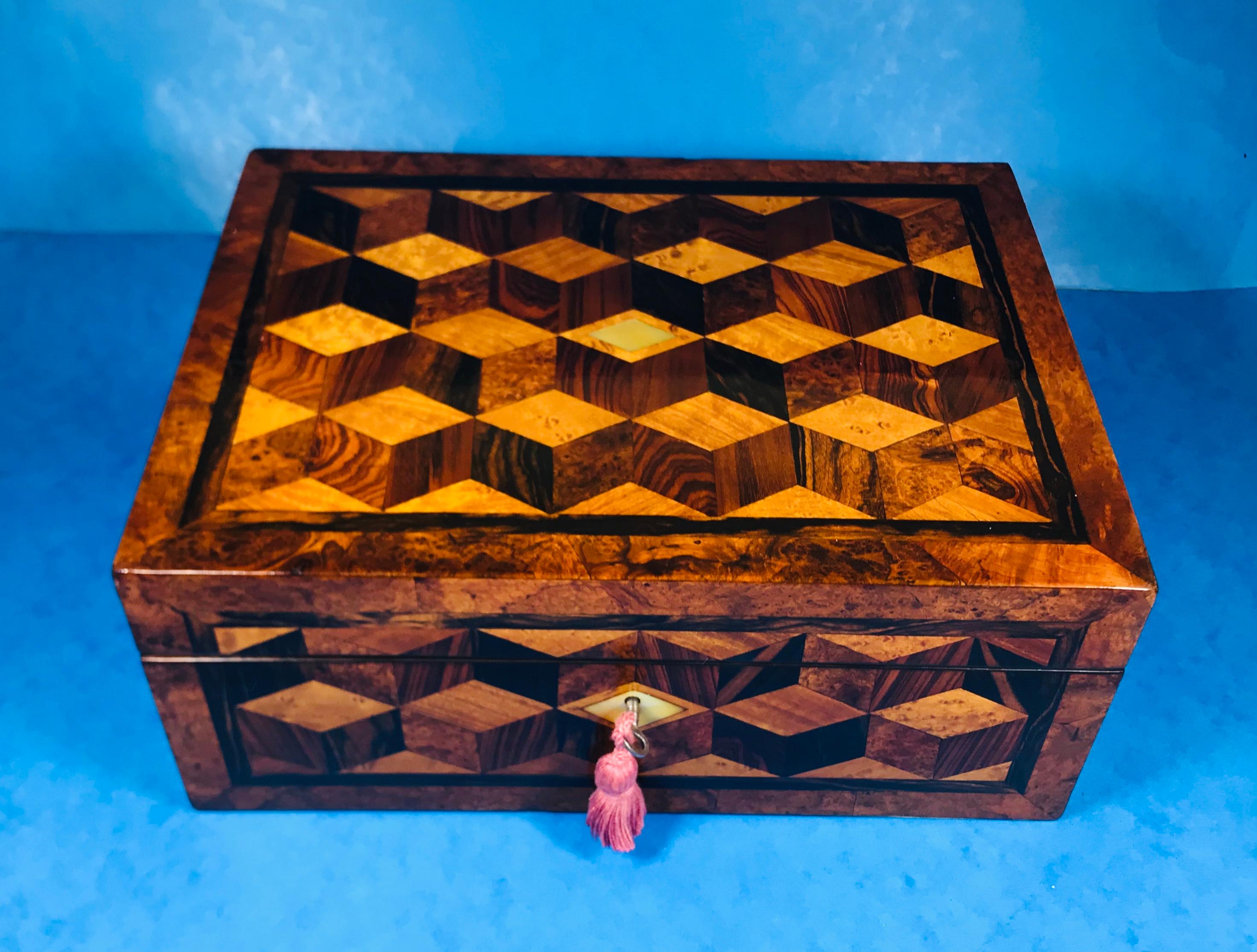 William iv Rosewood Box with Specimen Wood Inlay In Good Condition For Sale In Windsor, Berkshire