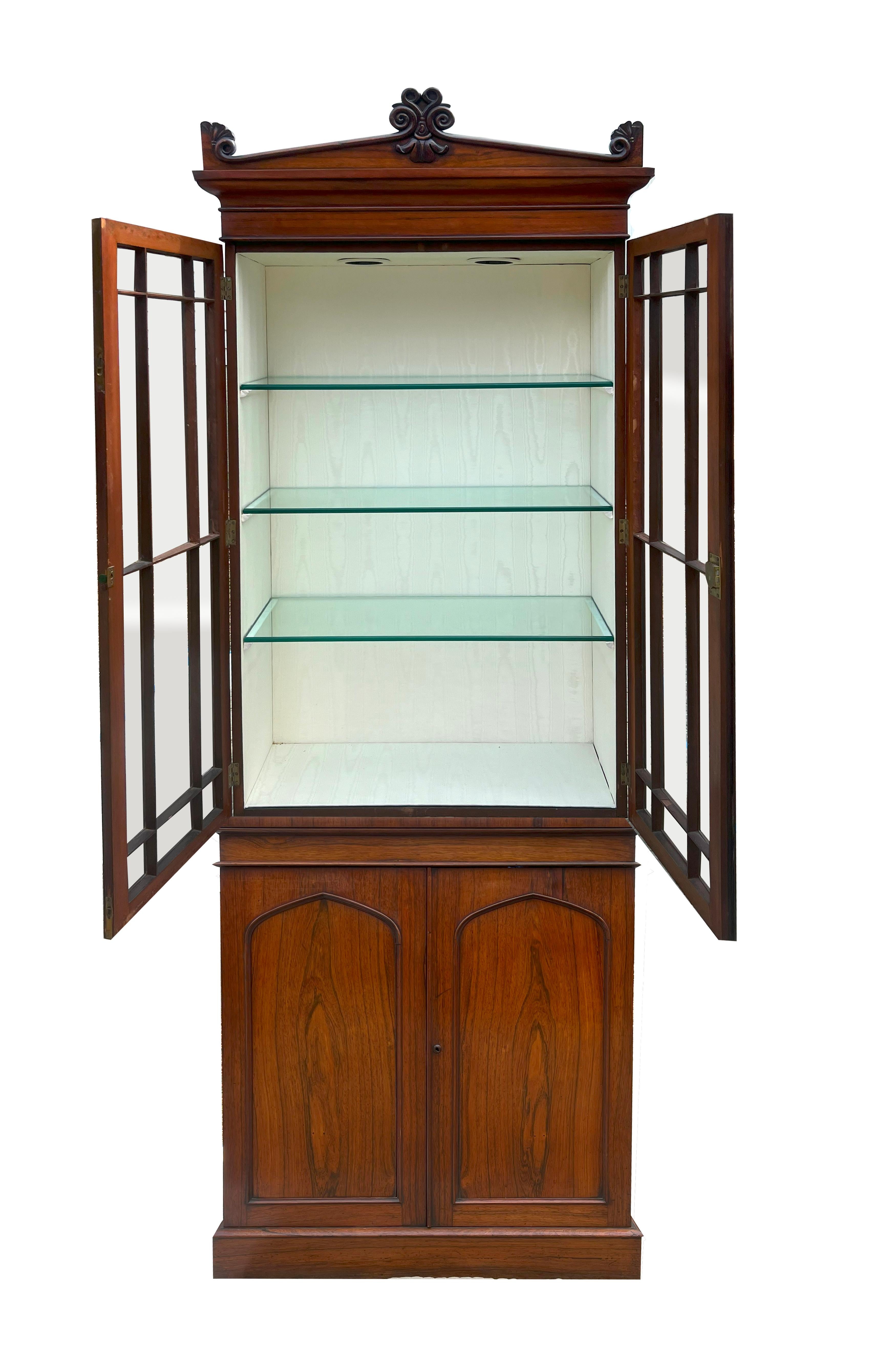 William IV Rosewood Cabinet In Good Condition For Sale In Essex, MA