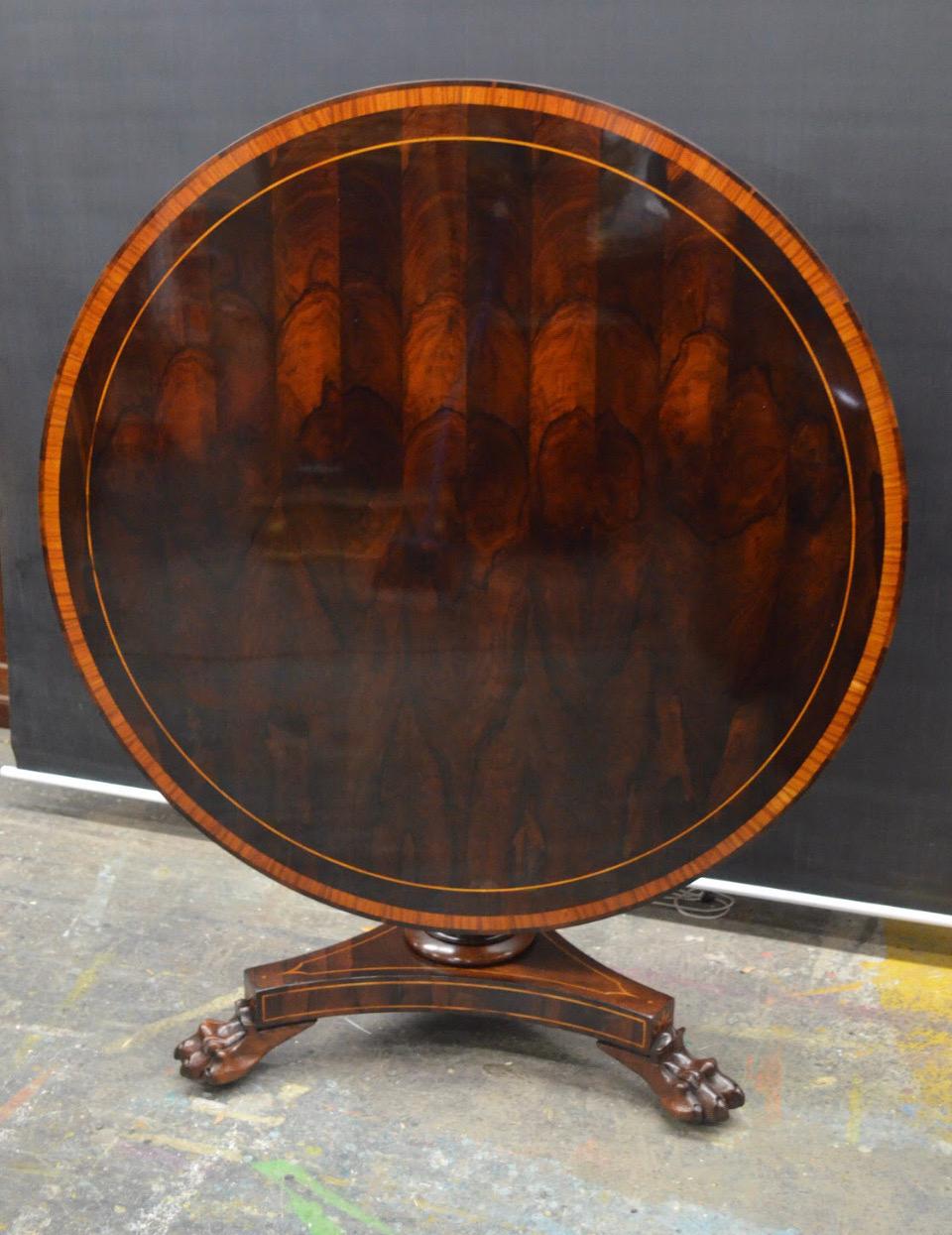 William IV Rosewood  Center / Breakfeast Table w/ Satinwood Inlay, 19th Century 6