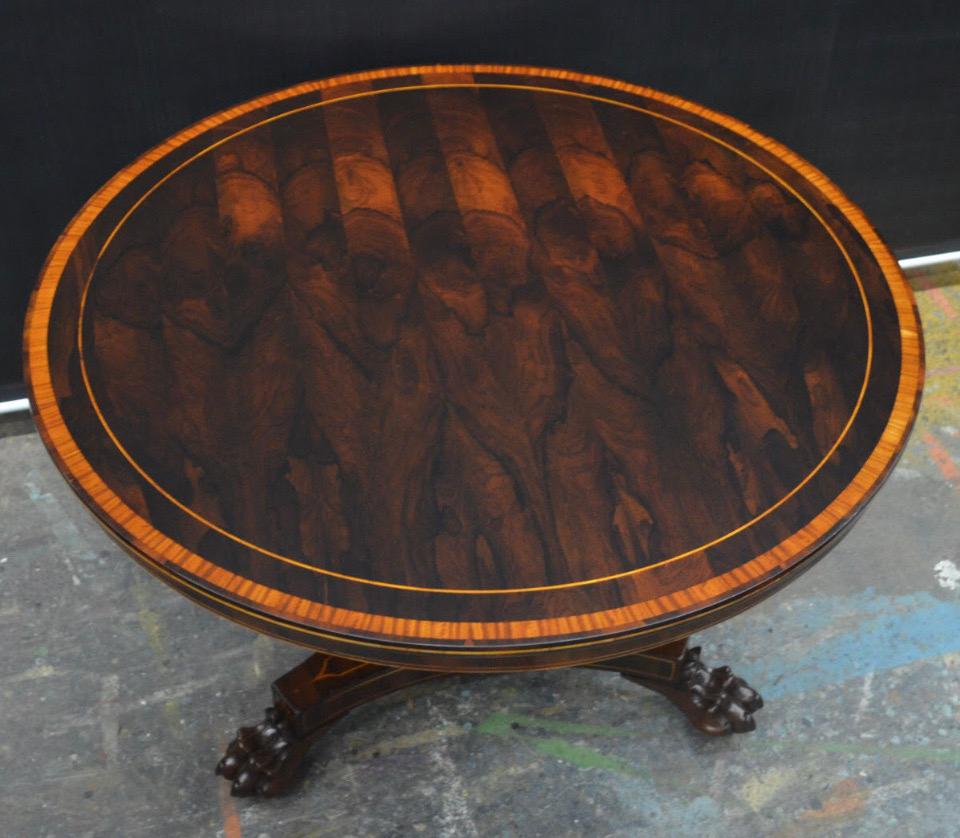 William IV Rosewood  Center / Breakfeast Table w/ Satinwood Inlay, 19th Century In Good Condition In Charleston, SC