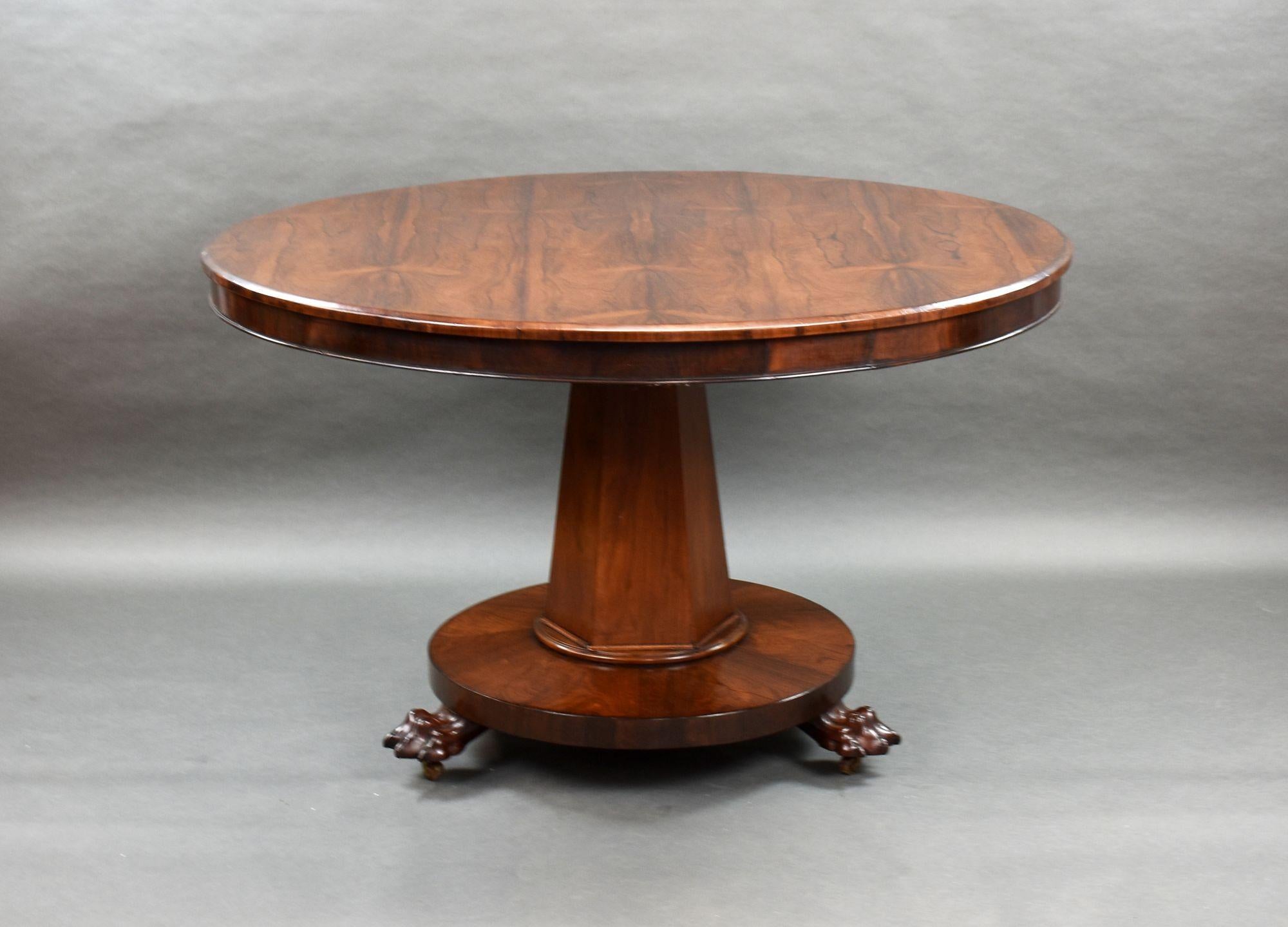 For sale is a good quality William IV rosewood circular breakfast table, remaining in very good condition for its age. 
 
Width: 130cm Depth: 130cm Height: 79cm