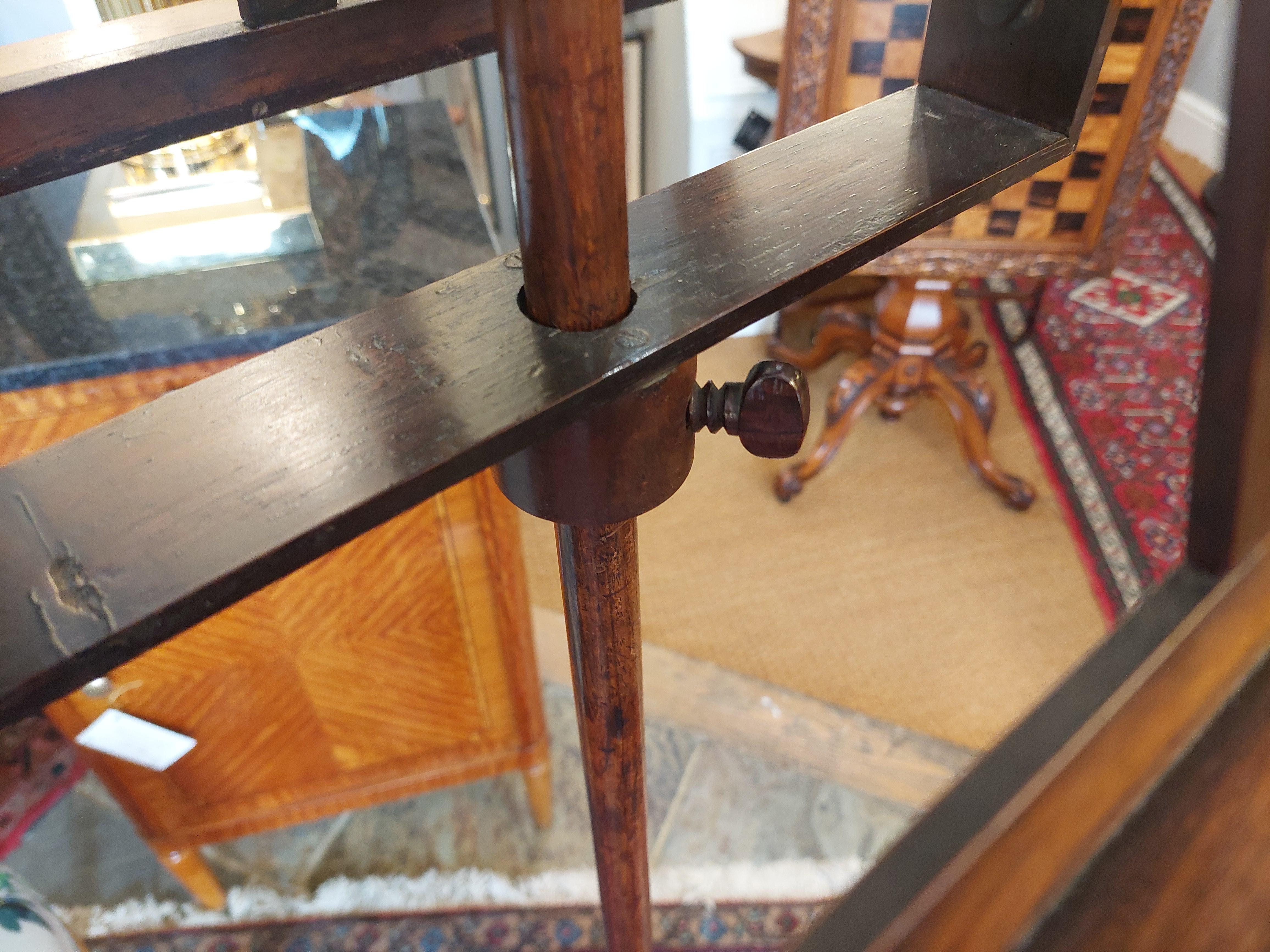 William IV Rosewood Duet Music Stand en vente 4