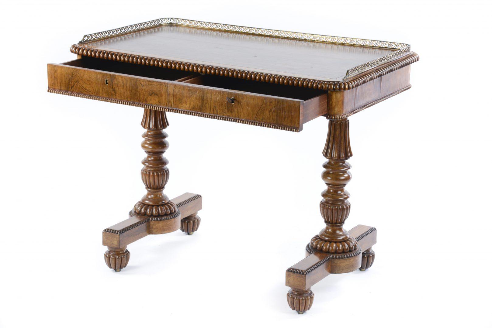 William IV Rosewood Library or Writing Table Firmly Attributed to Gillows In Good Condition In Northwich, GB