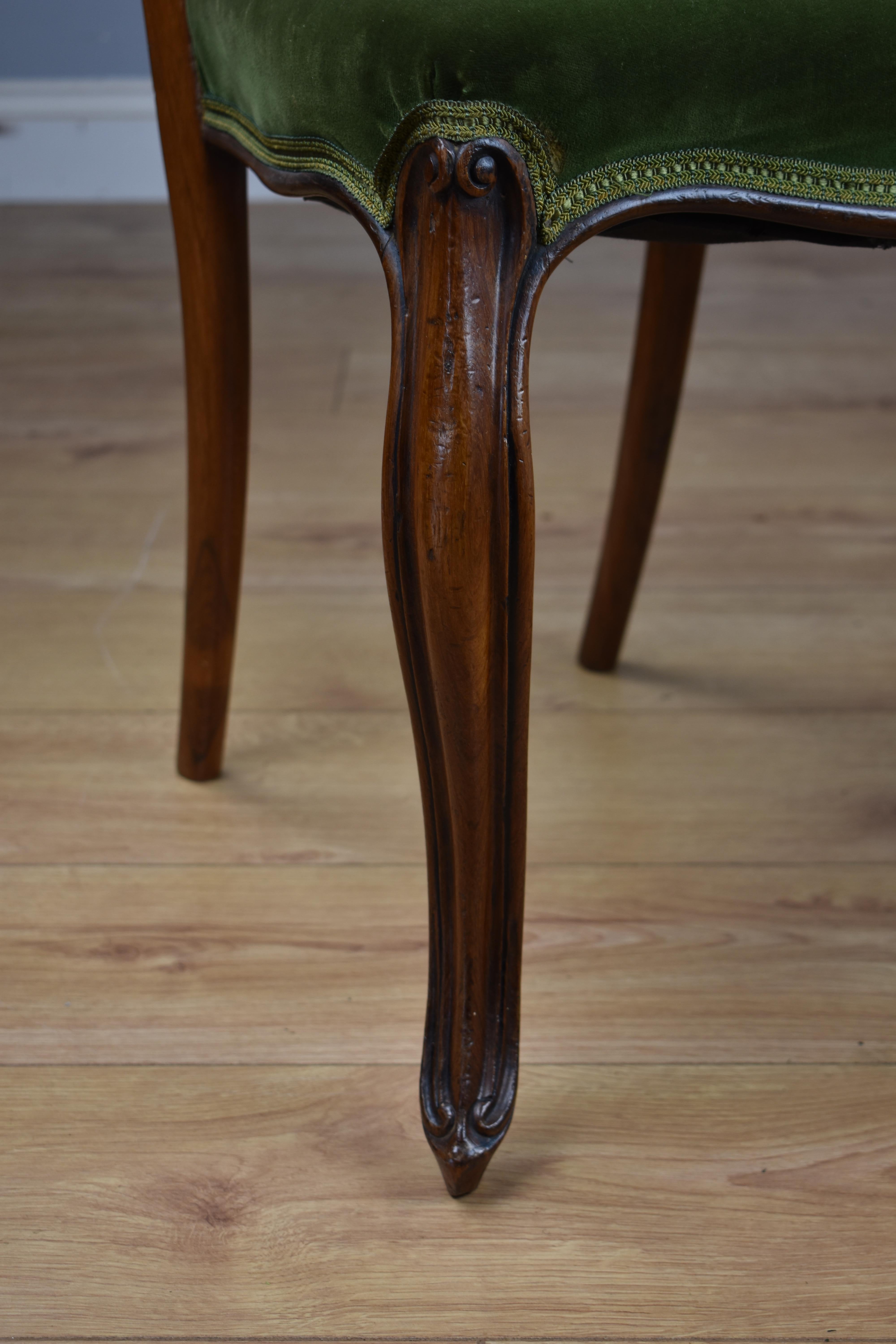 William IV Rosewood Round Dining/Breakfast Table and Four Chairs 6