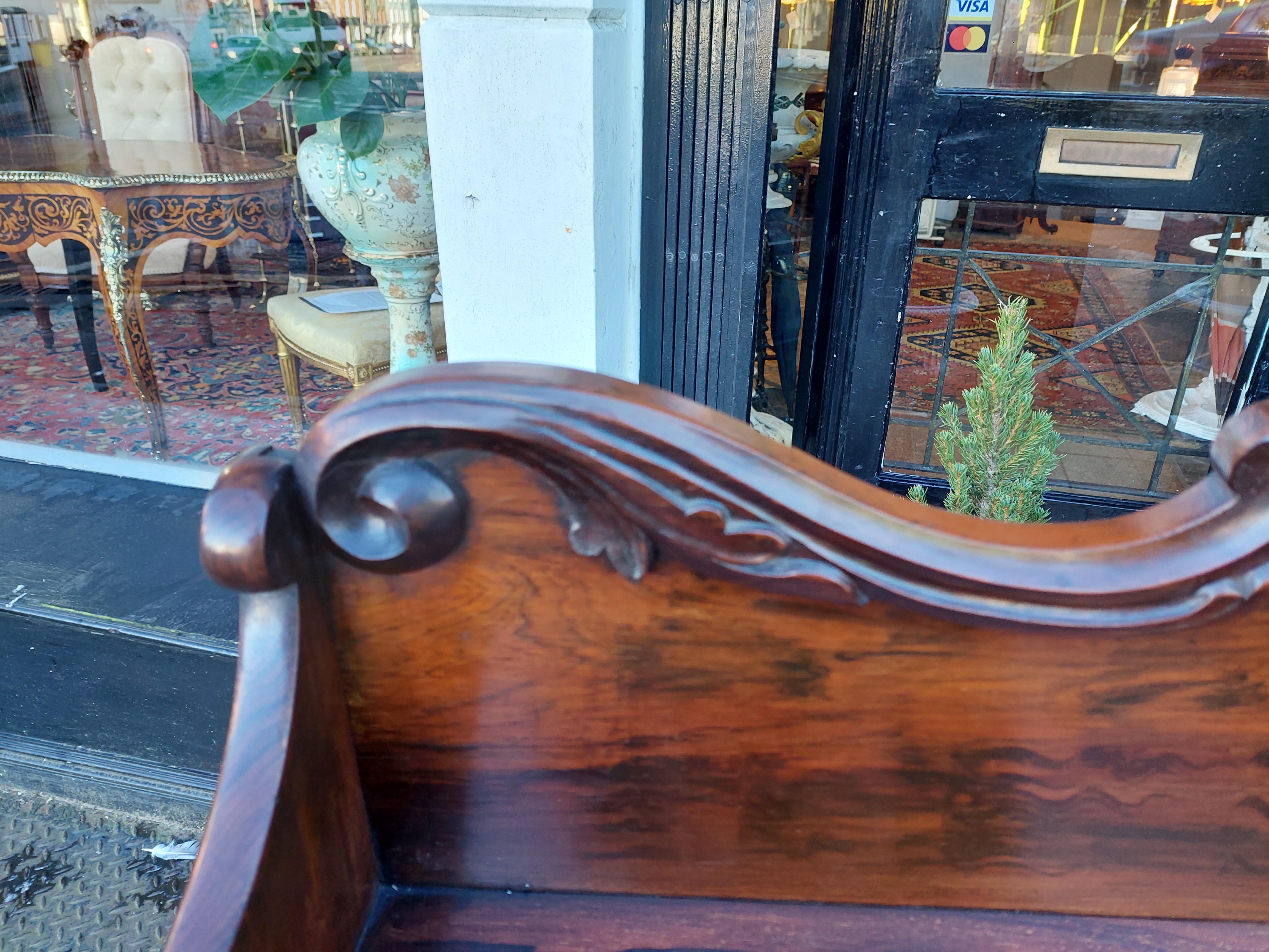 William IV Rosewood Waterfall Bookcase In Good Condition In Altrincham, GB
