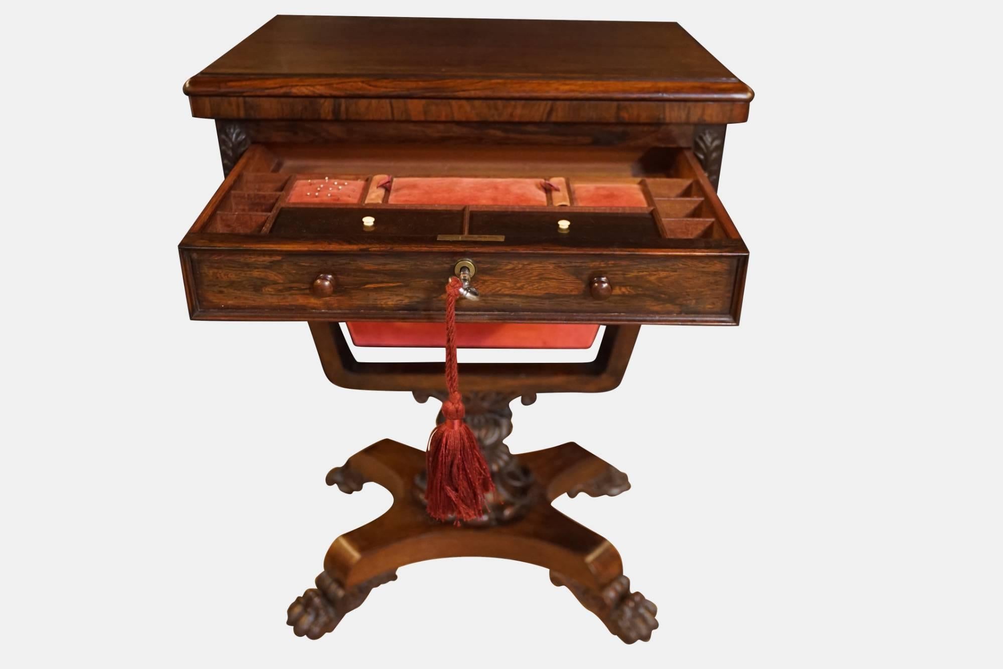William IV Rosewood Work/Games/Writing Table In Good Condition For Sale In Salisbury, GB