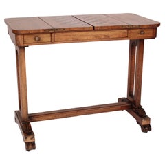 Table à écrire / à jeux en bois de rose William IV