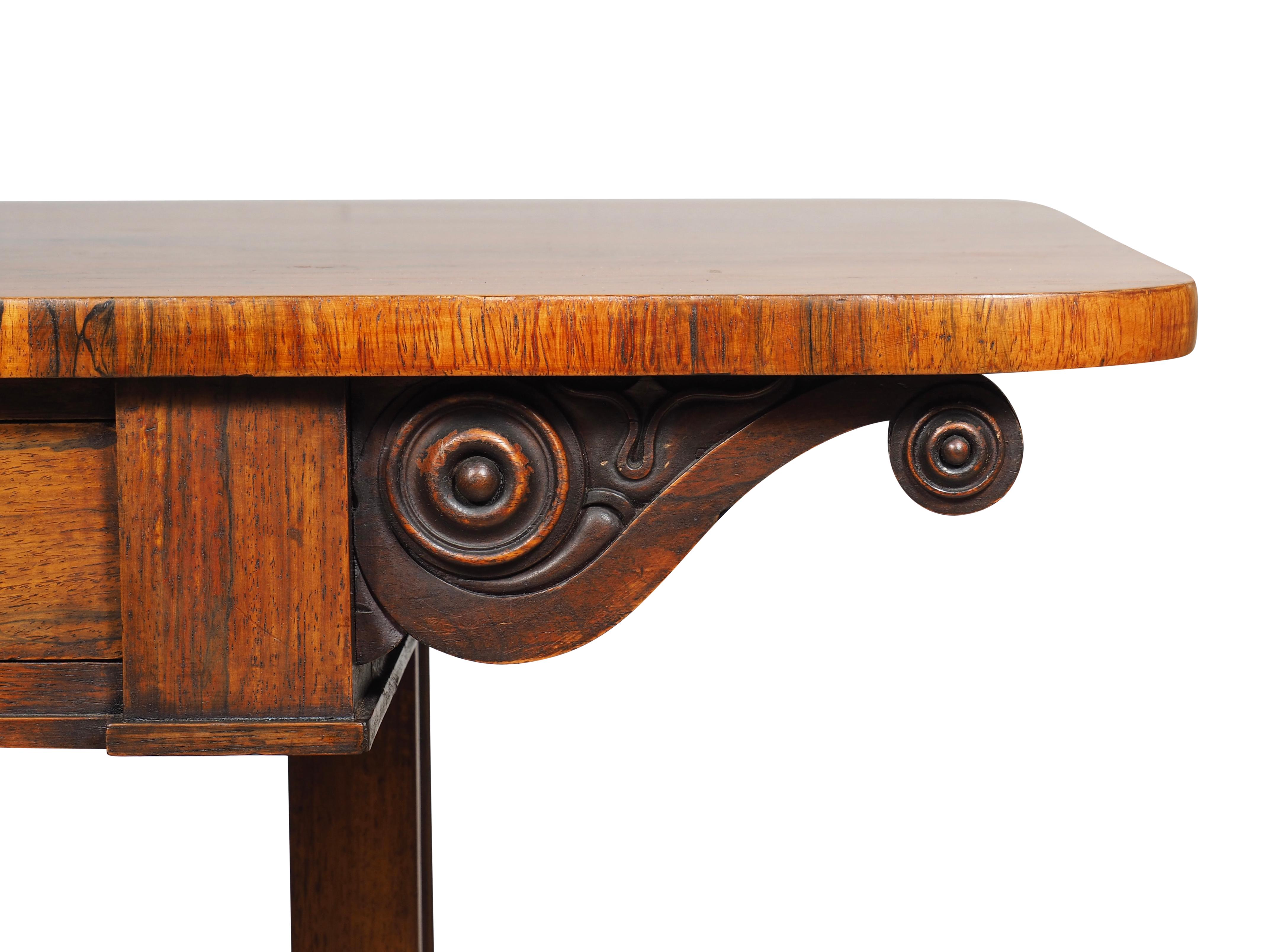 Table à écrire William IV en bois de rose en vente 4