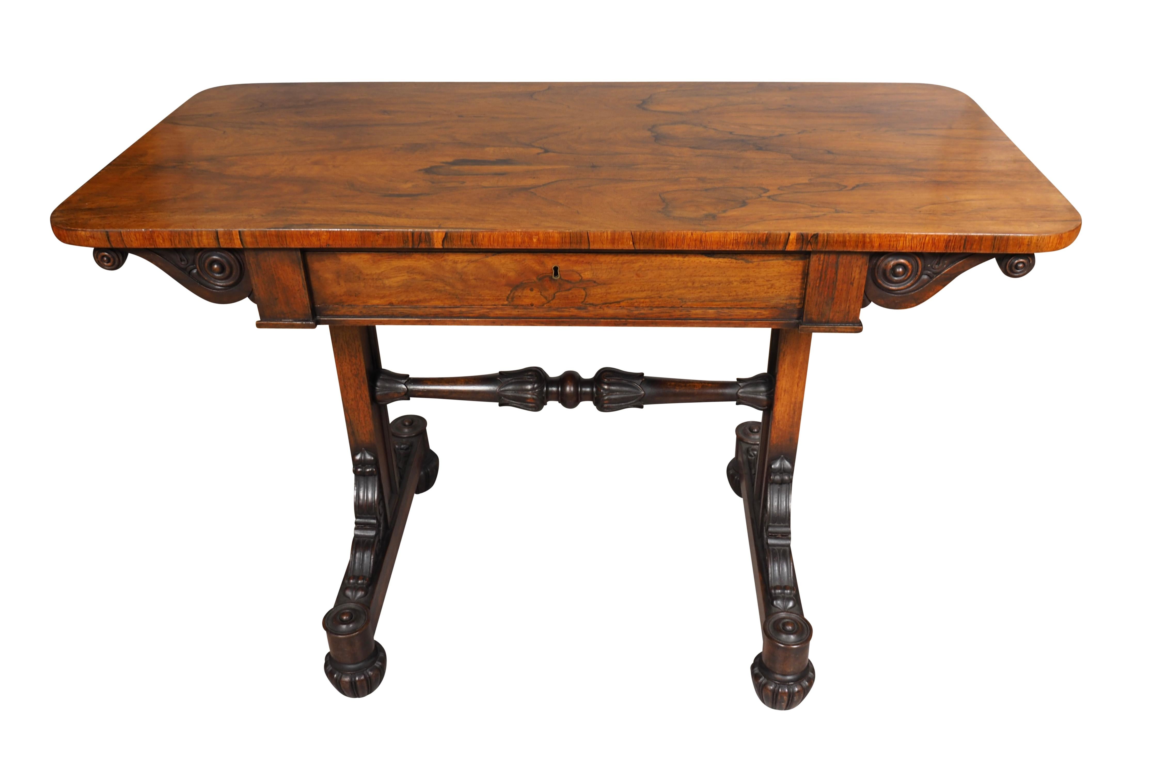 Anglais Table à écrire William IV en bois de rose en vente