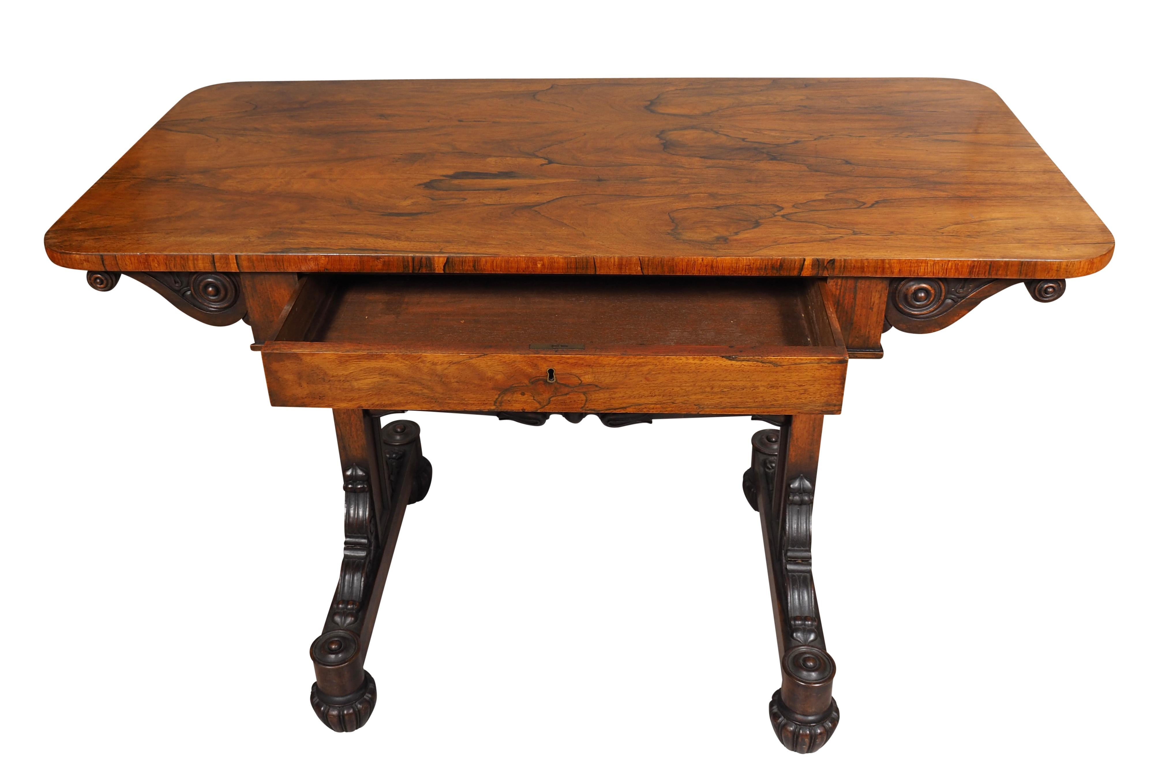 Table à écrire William IV en bois de rose Bon état - En vente à Essex, MA